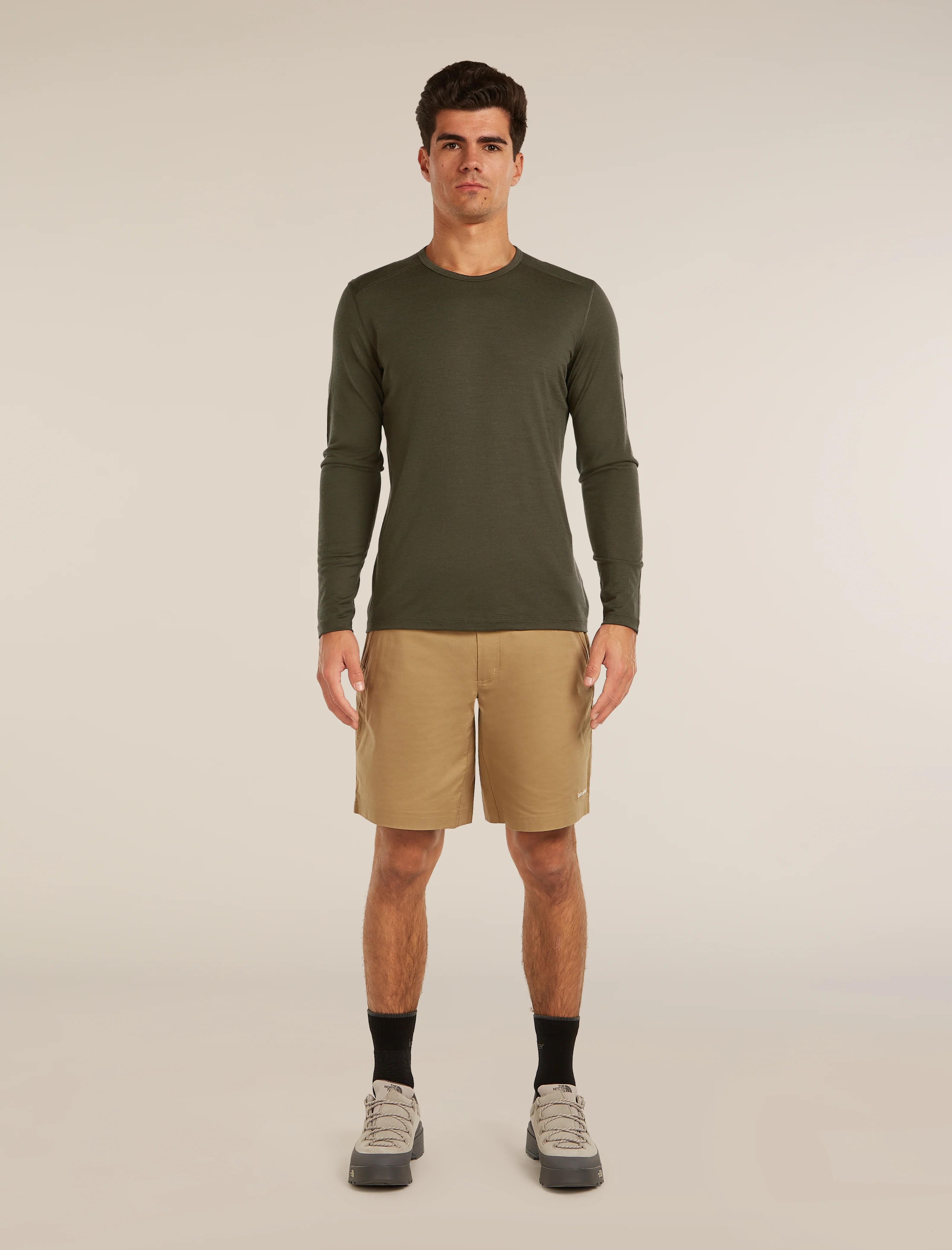Men's Merino 200 Oasis Long Sleeve Crewe - Image 3