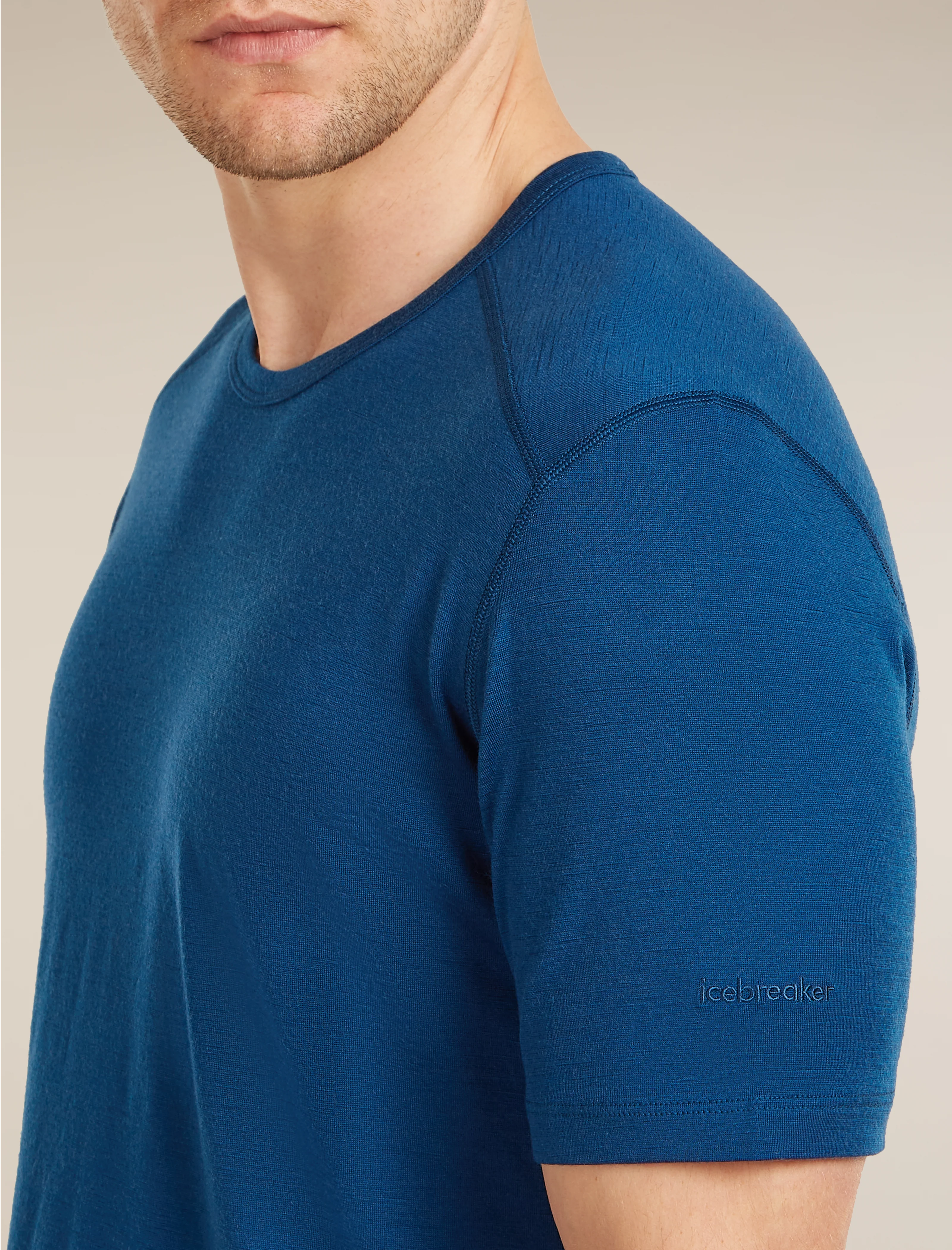Men's Merino 200 Oasis Short Sleeve Crewe - Image 5