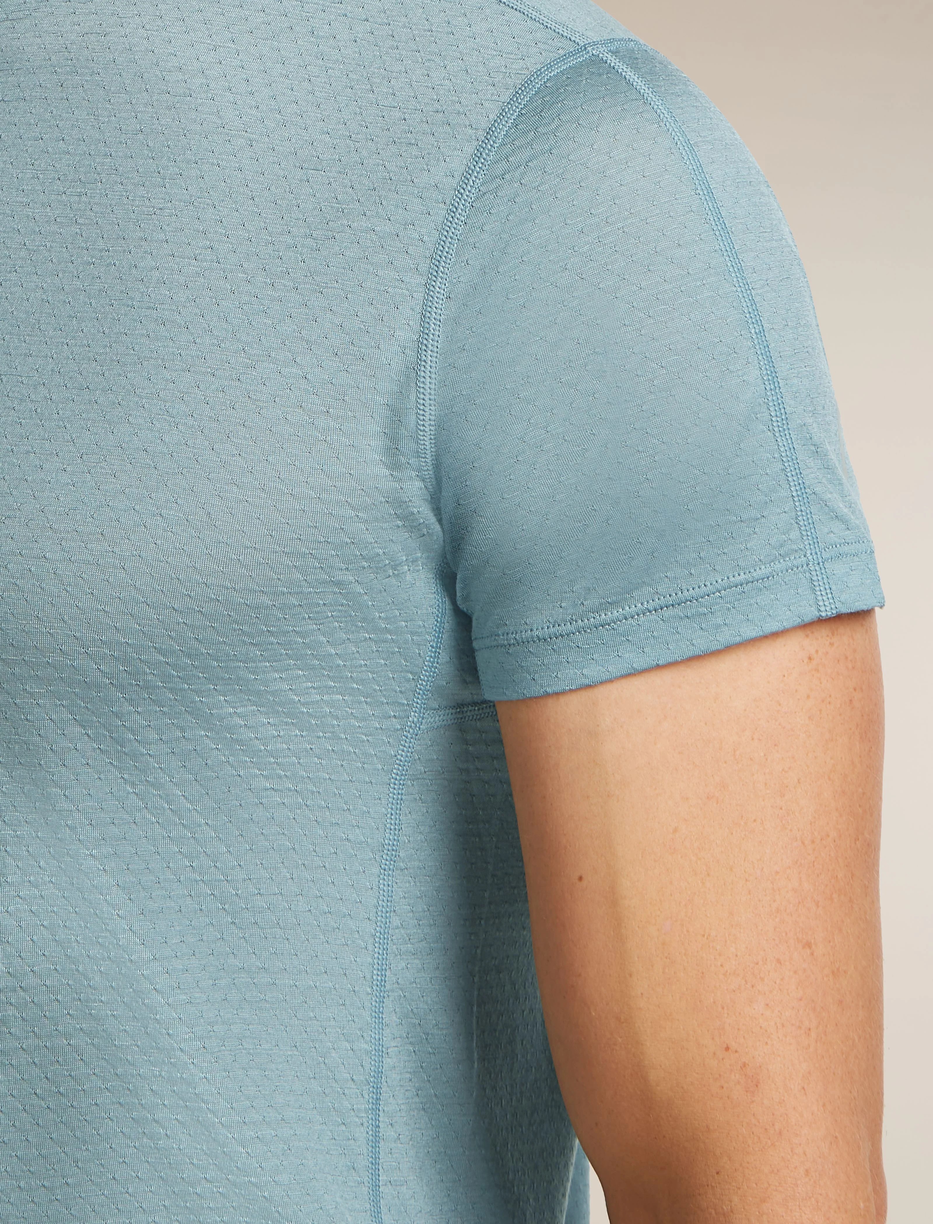 Men's Merino Blend 125 Cool-Lite™ Speed Short Sleeve Quarter Zip - Image 7