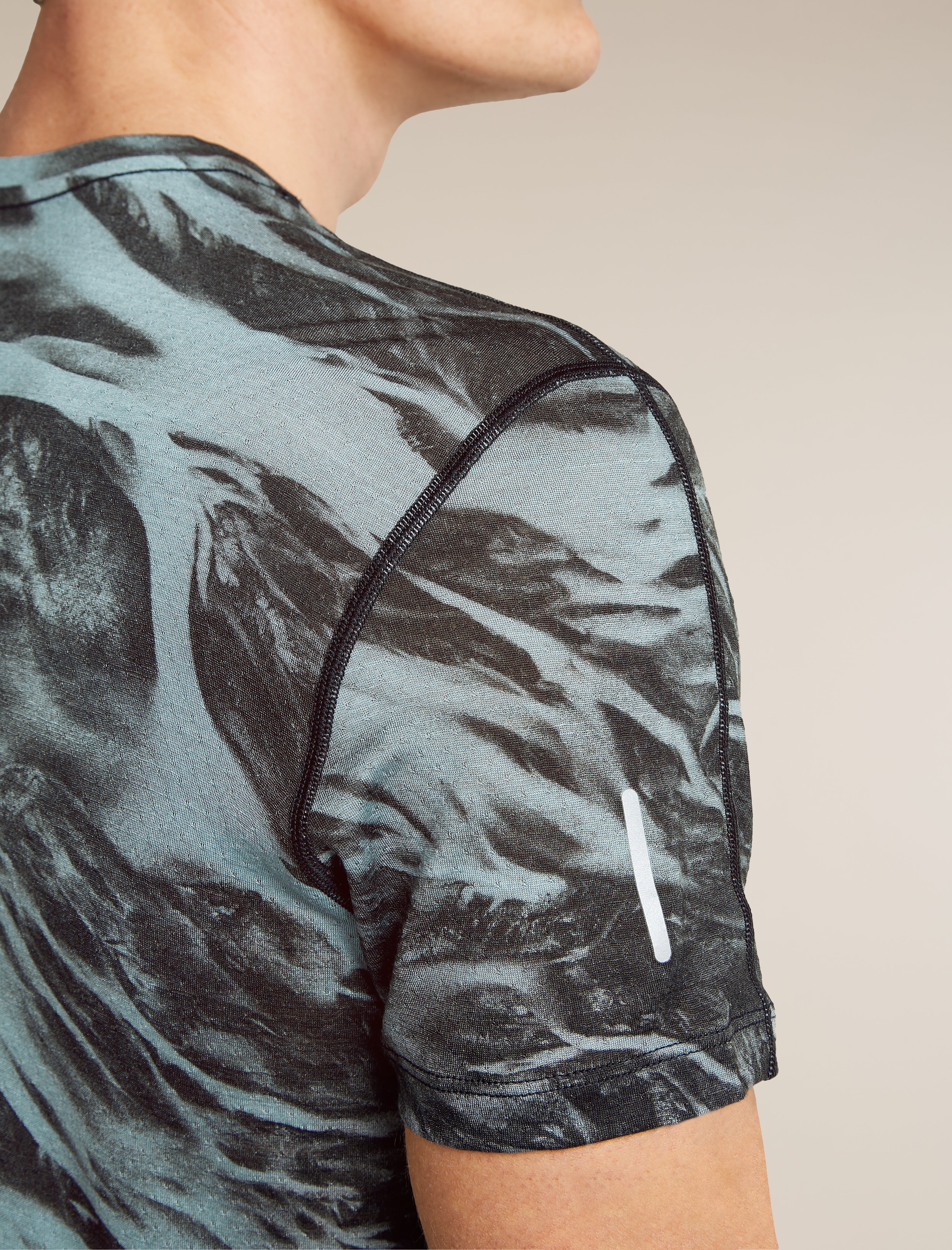 Men's Merino Blend 125 Cool-Lite™ Speed Short Sleeve Tee Motion AOP - Image 3