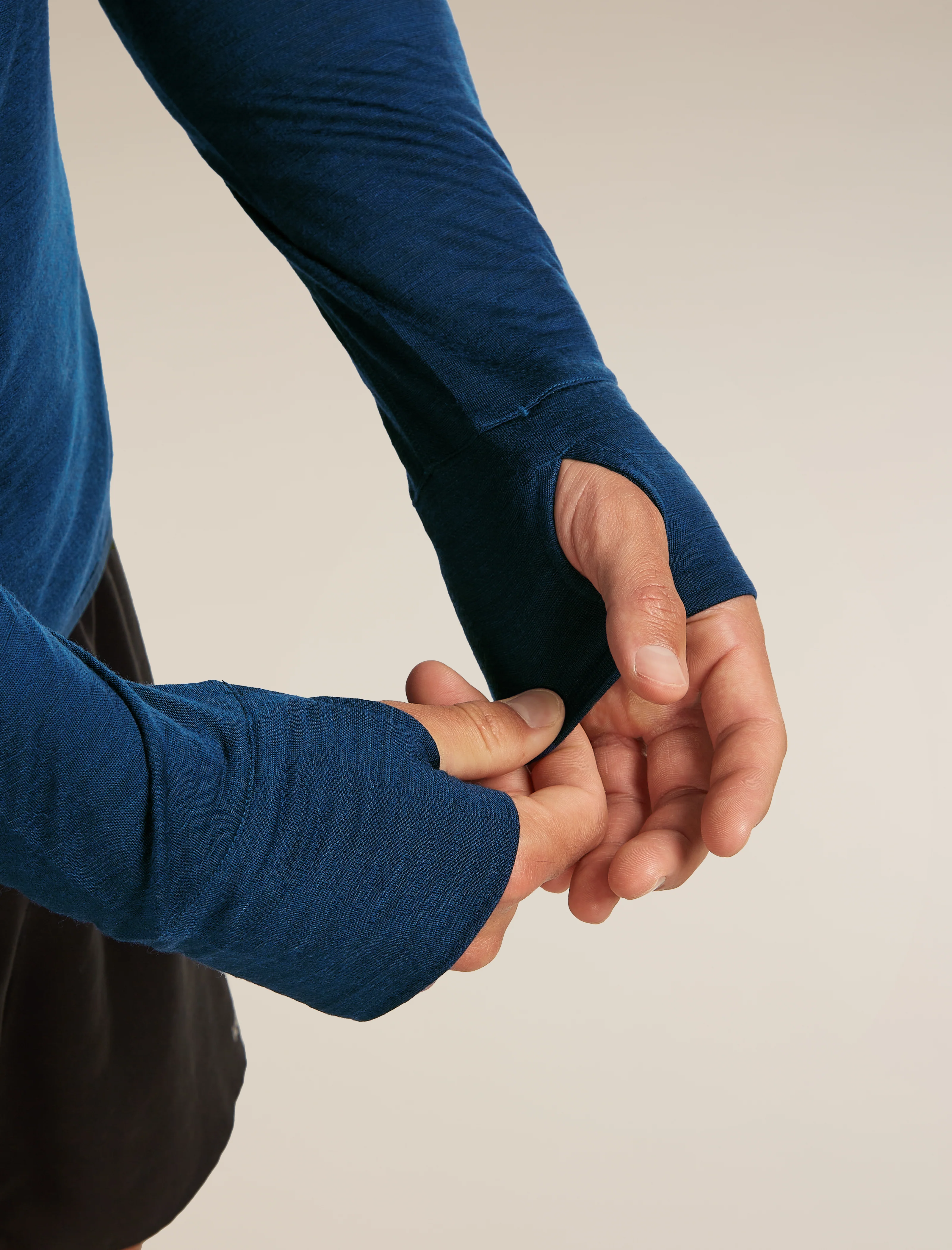 Men's Merino Blend 200 RealFleece™ Descender Long Sleeve Half Zip - Image 8