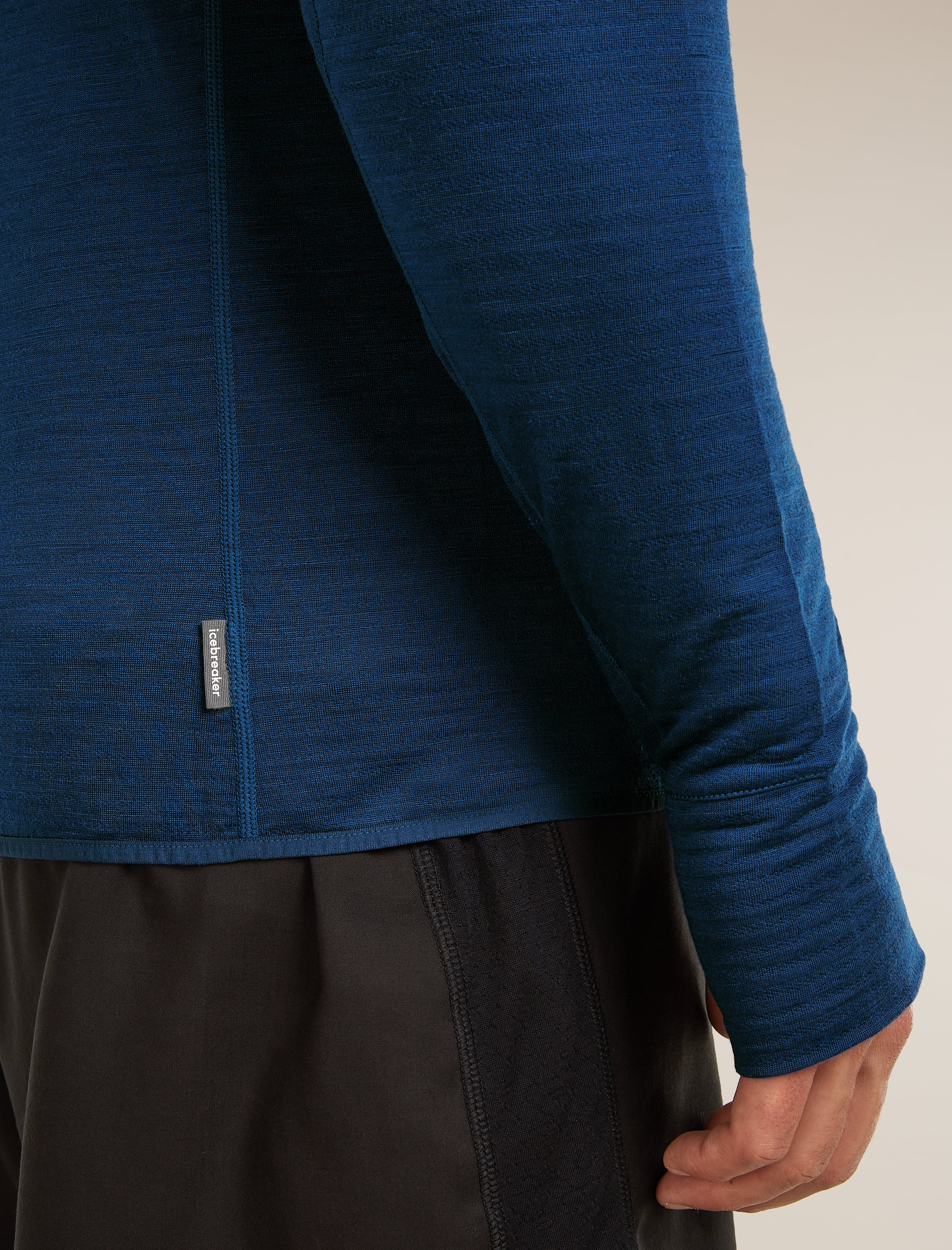 Men's Merino Blend 200 RealFleece™ Descender Long Sleeve Half Zip - Image 9