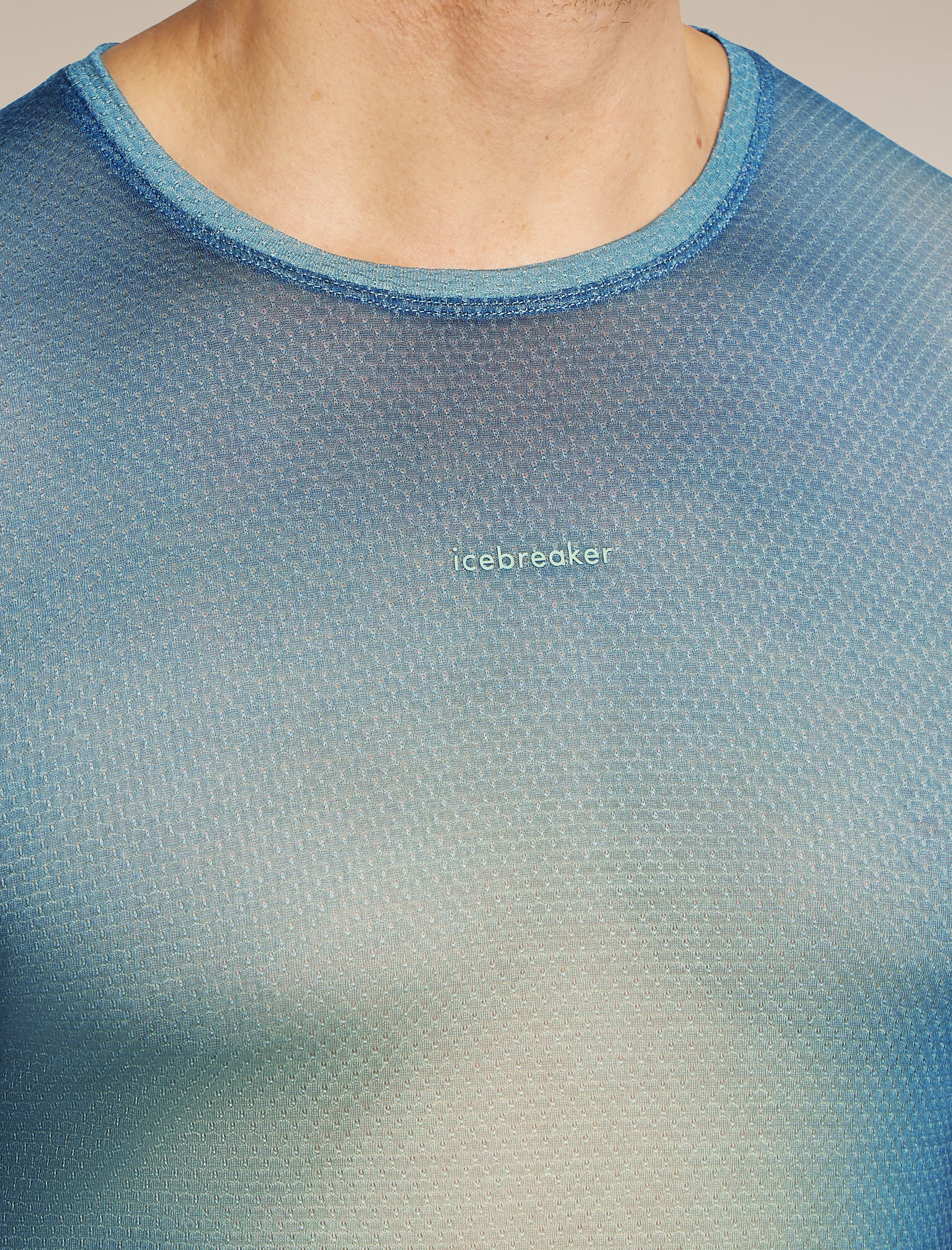 Men's Merino Blend 75 Cool-Lite™ Featherlight™ Short Sleeve Crewe AOP - Image 5