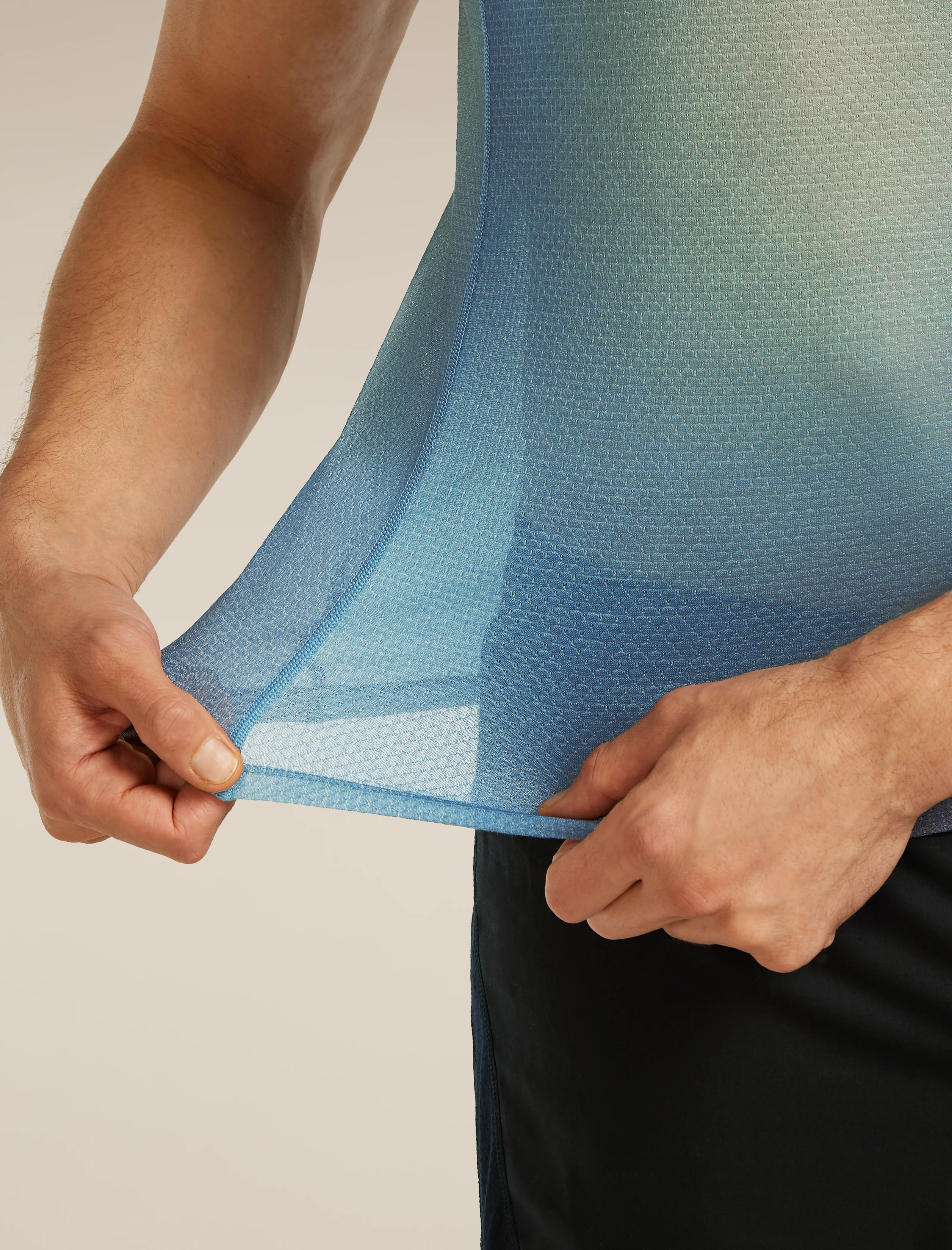 Men's Merino Blend 75 Cool-Lite™ Featherlight™ Short Sleeve Crewe AOP - Image 6