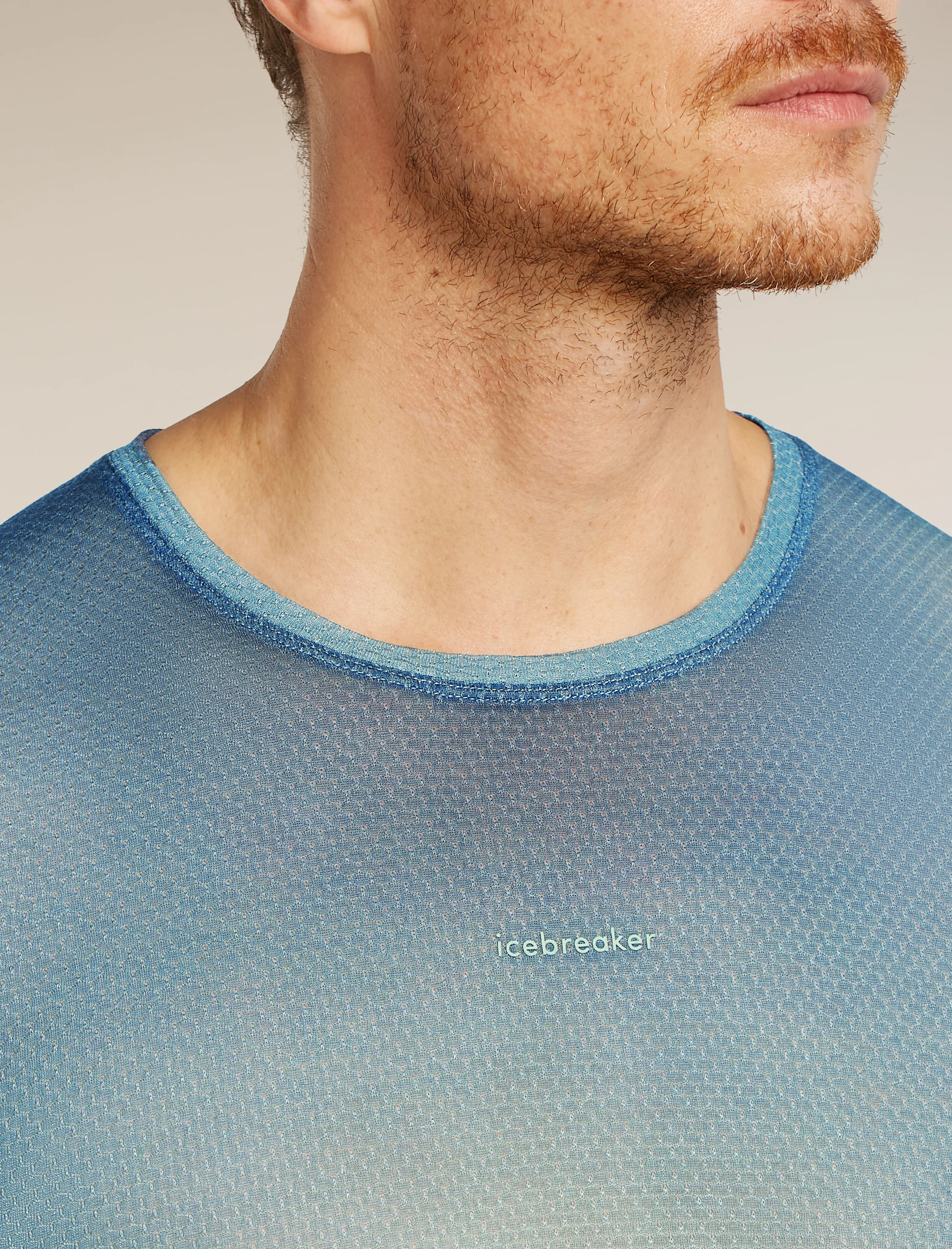 Men's Merino Blend 75 Cool-Lite™ Featherlight™ Short Sleeve Crewe AOP - Image 8