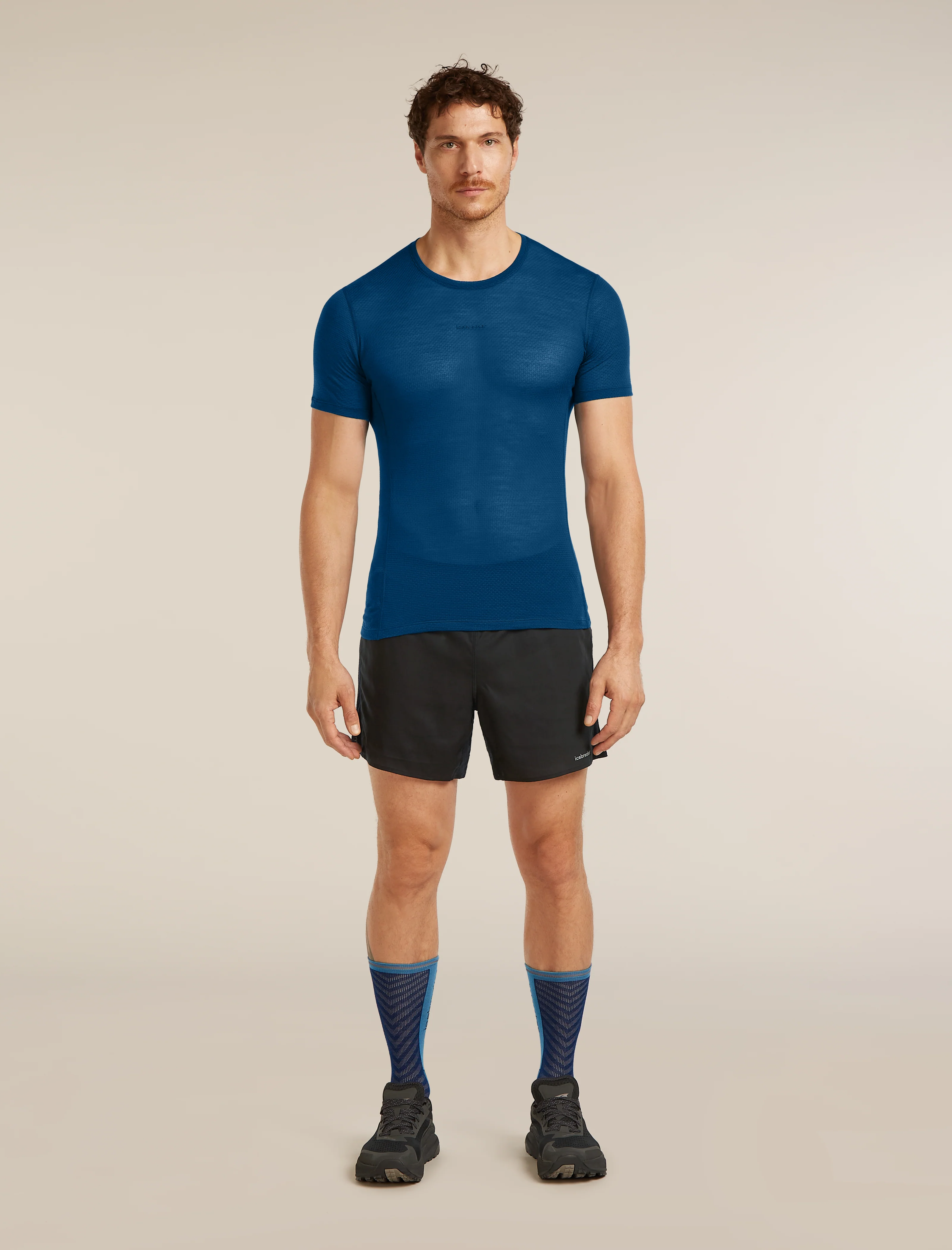 Men's Merino Blend 75 Cool-Lite™ Featherlight™ Short Sleeve Crewe - Image 3