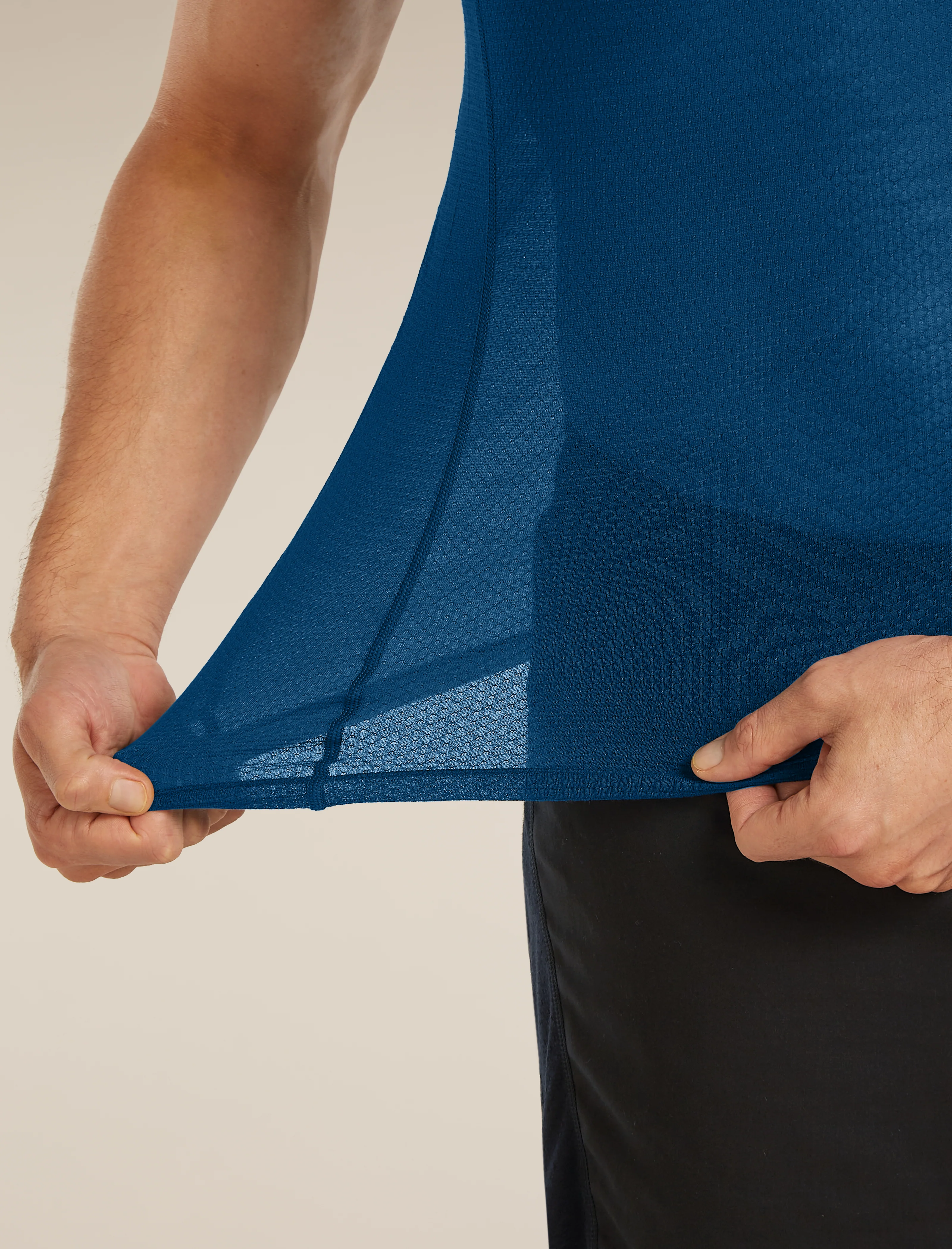 Men's Merino Blend 75 Cool-Lite™ Featherlight™ Short Sleeve Crewe - Image 6
