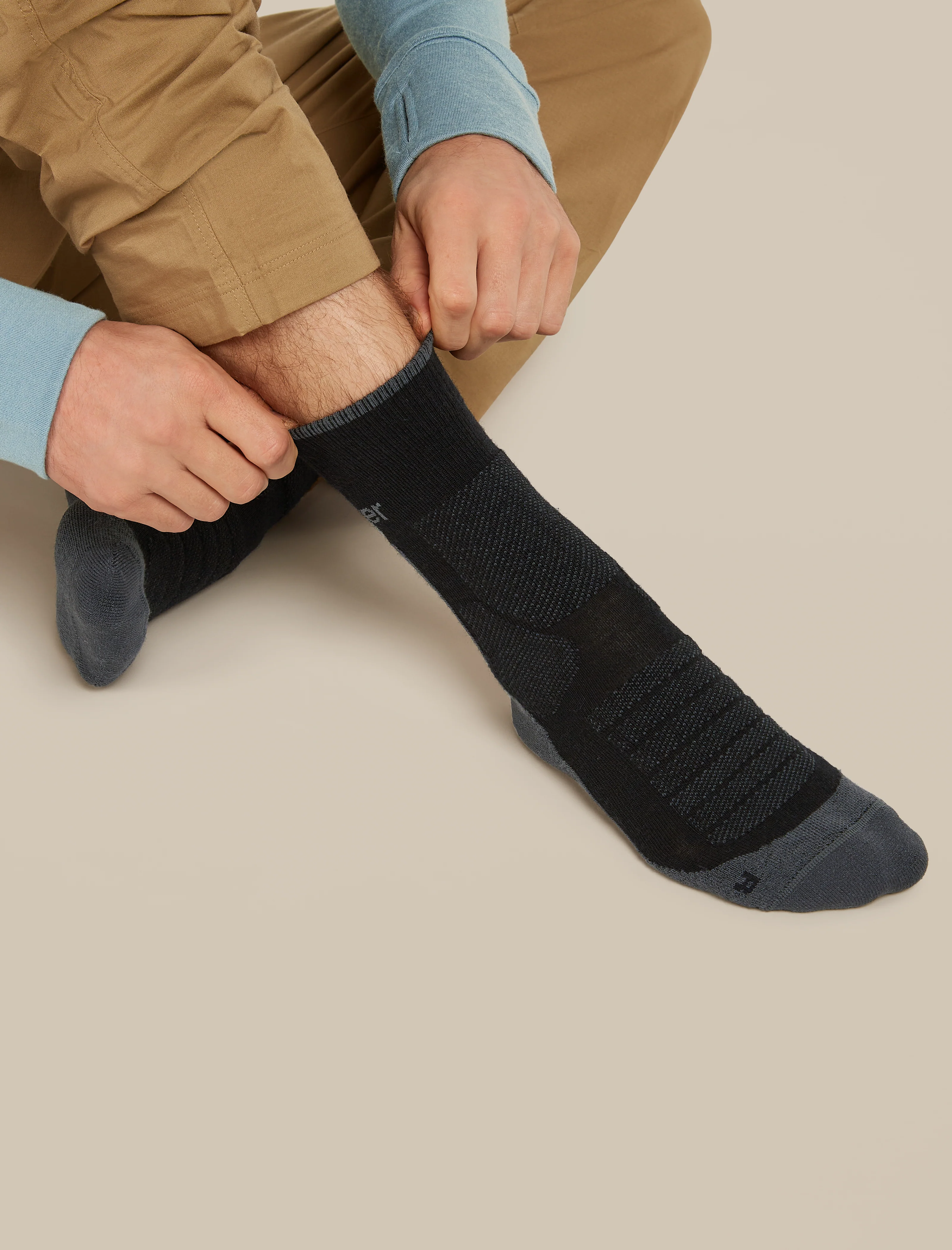 Men's Merino Hike+ Heavy Crew Socks - Image 5