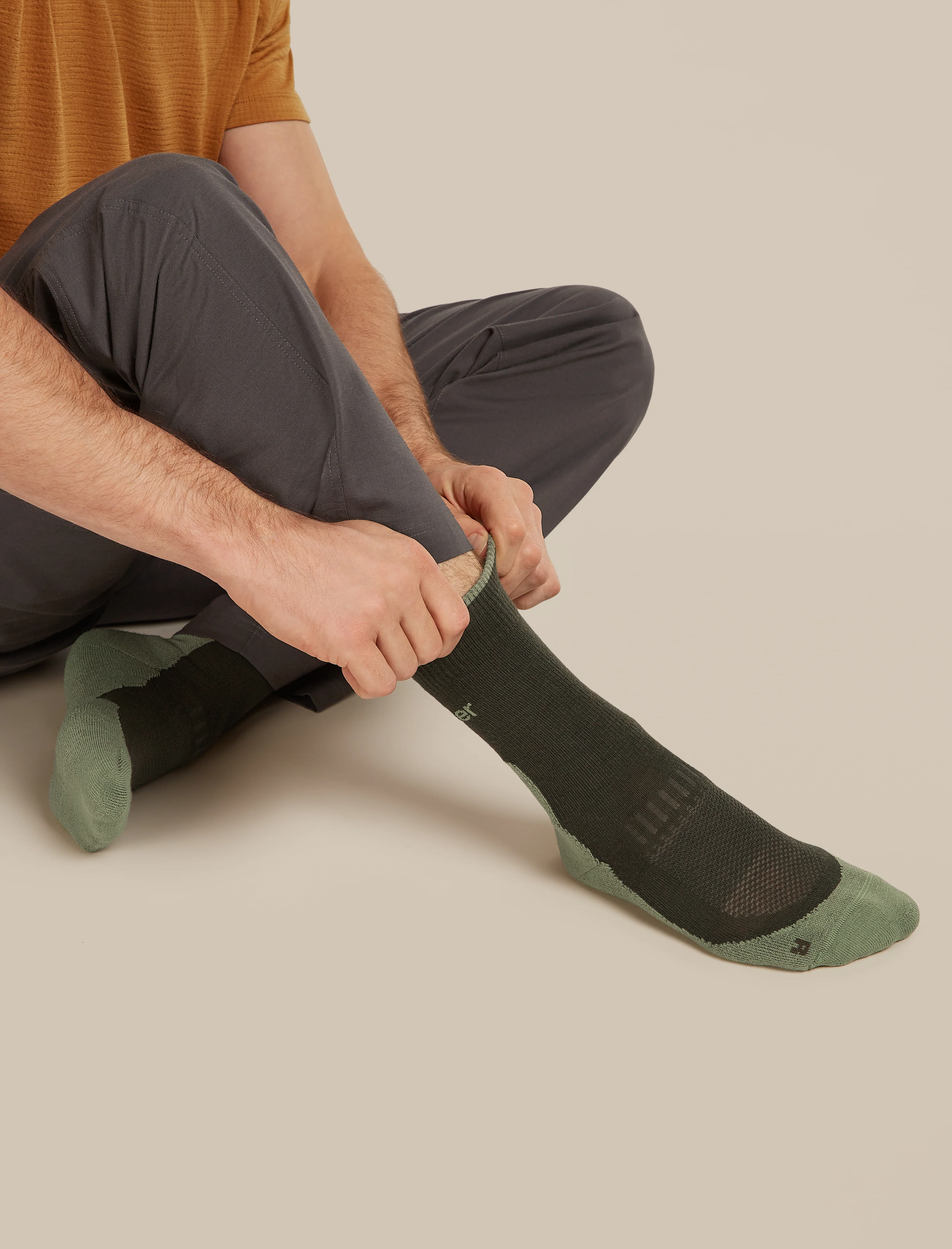 Men's Merino Hike+ Light Crew Socks - Image 7