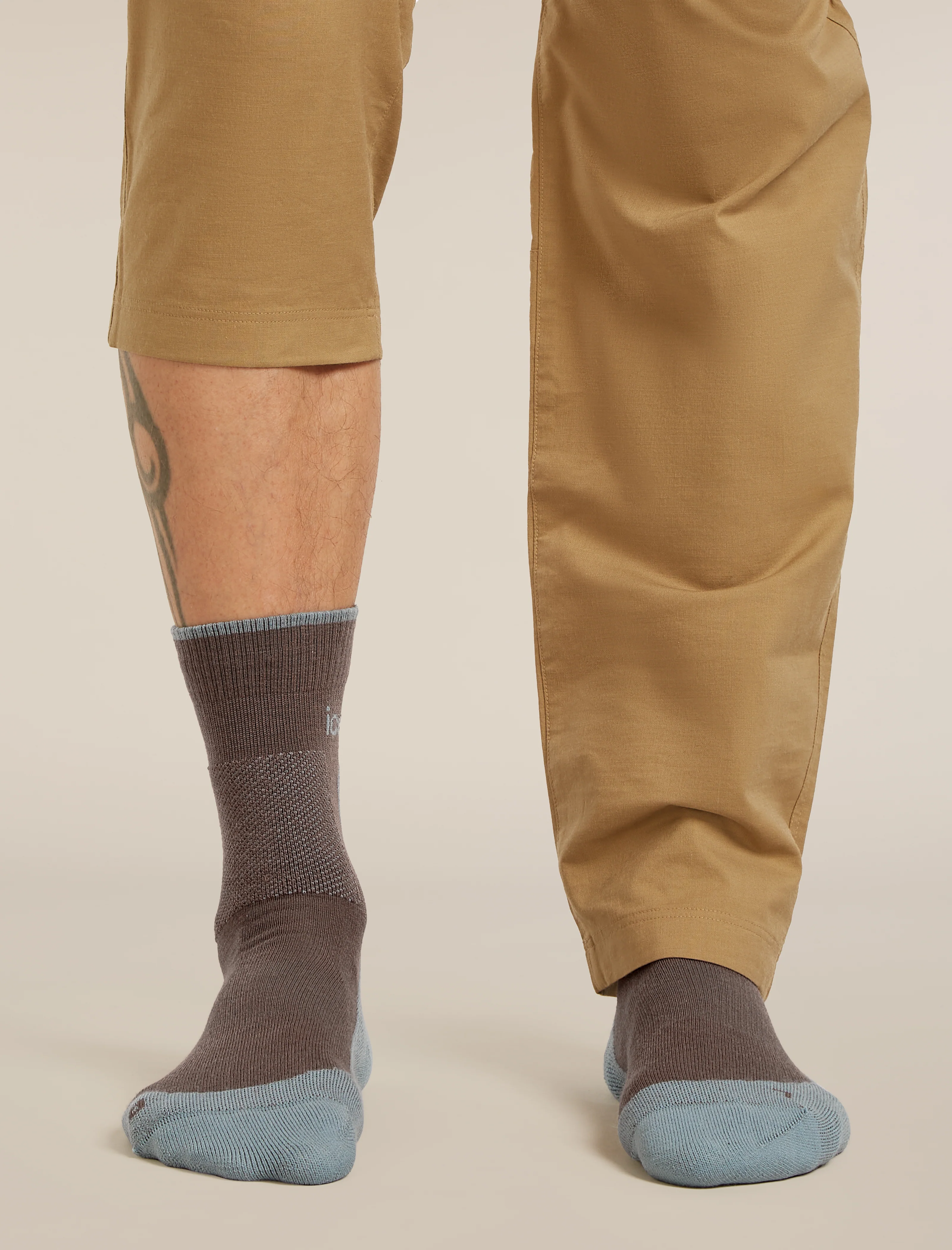 Men's Merino Hike+ Medium Crew Socks - Image 4