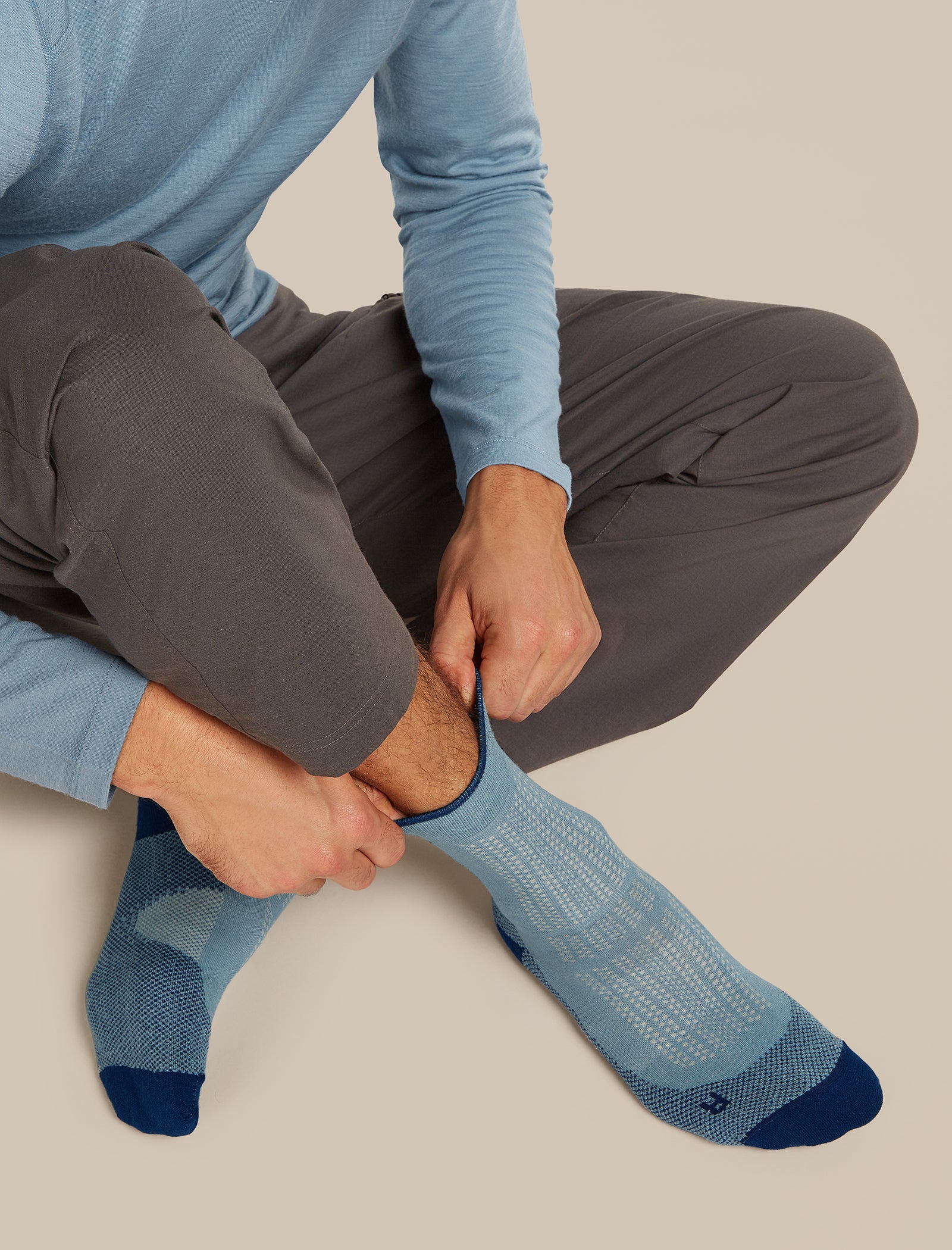 Men's Merino Hike+ Ultralight Quarter Socks - Image 2