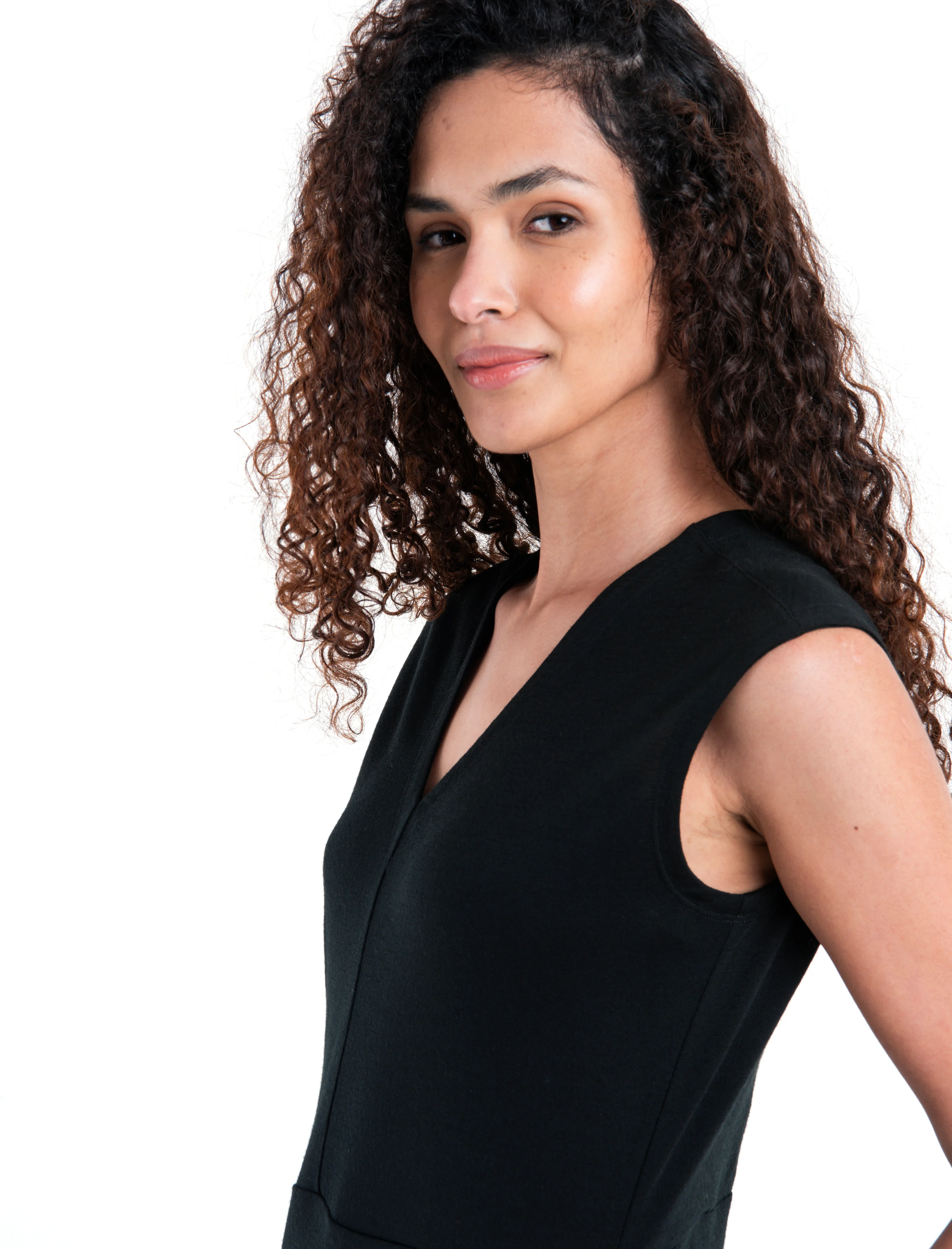 Women's Merino 200 Granary Sleeveless V Neck Dress - Image 7