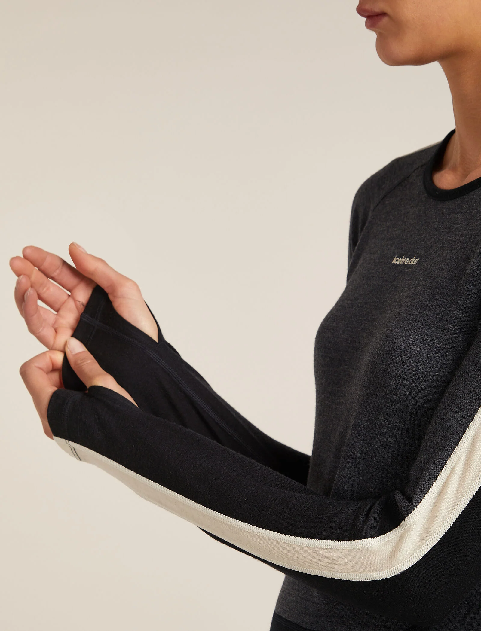 Women's Merino 200 Oasis+ Long Sleeve Crewe Thermal Top - Image 6