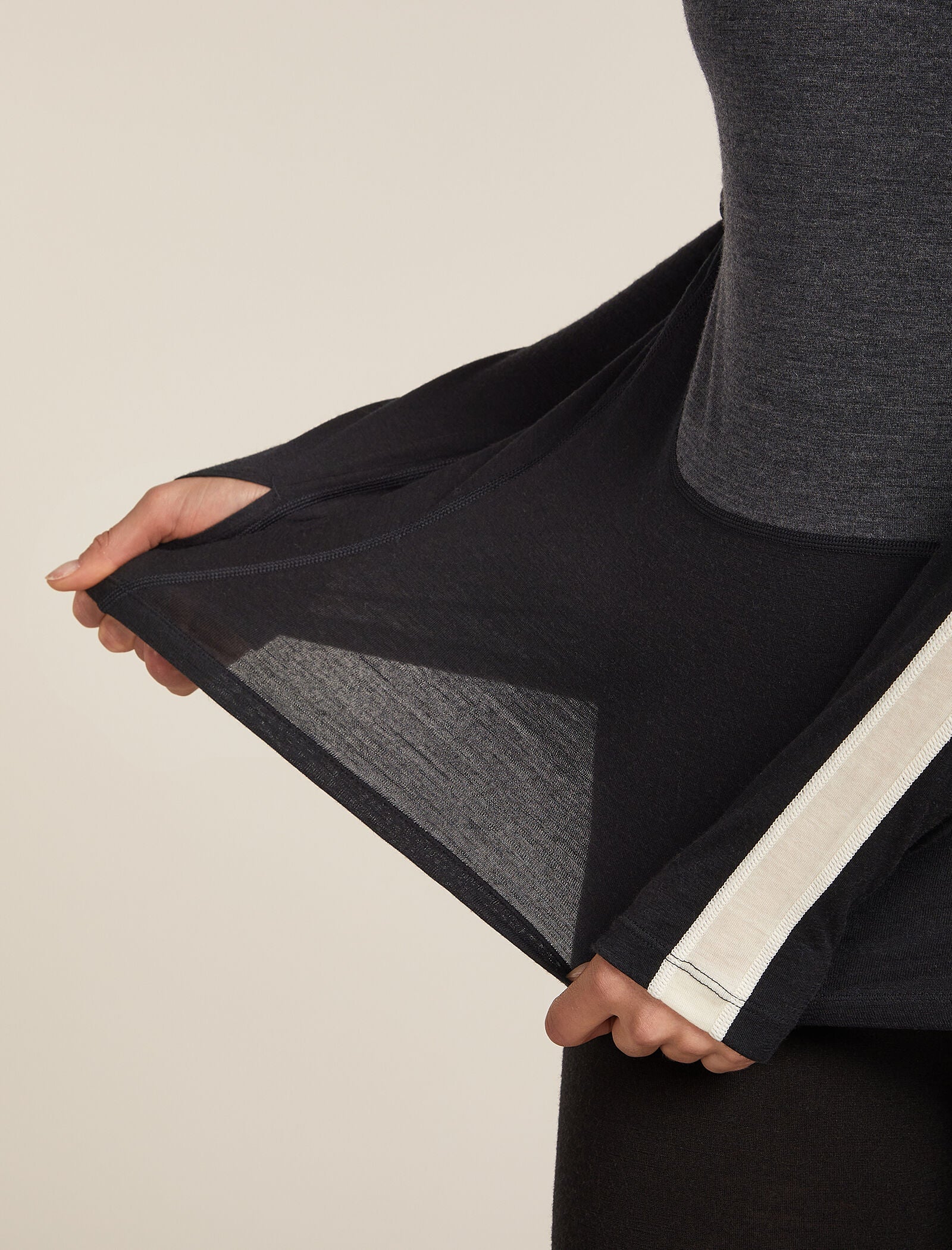 Women's Merino 200 Oasis+ Long Sleeve Crewe Thermal Top - Image 9