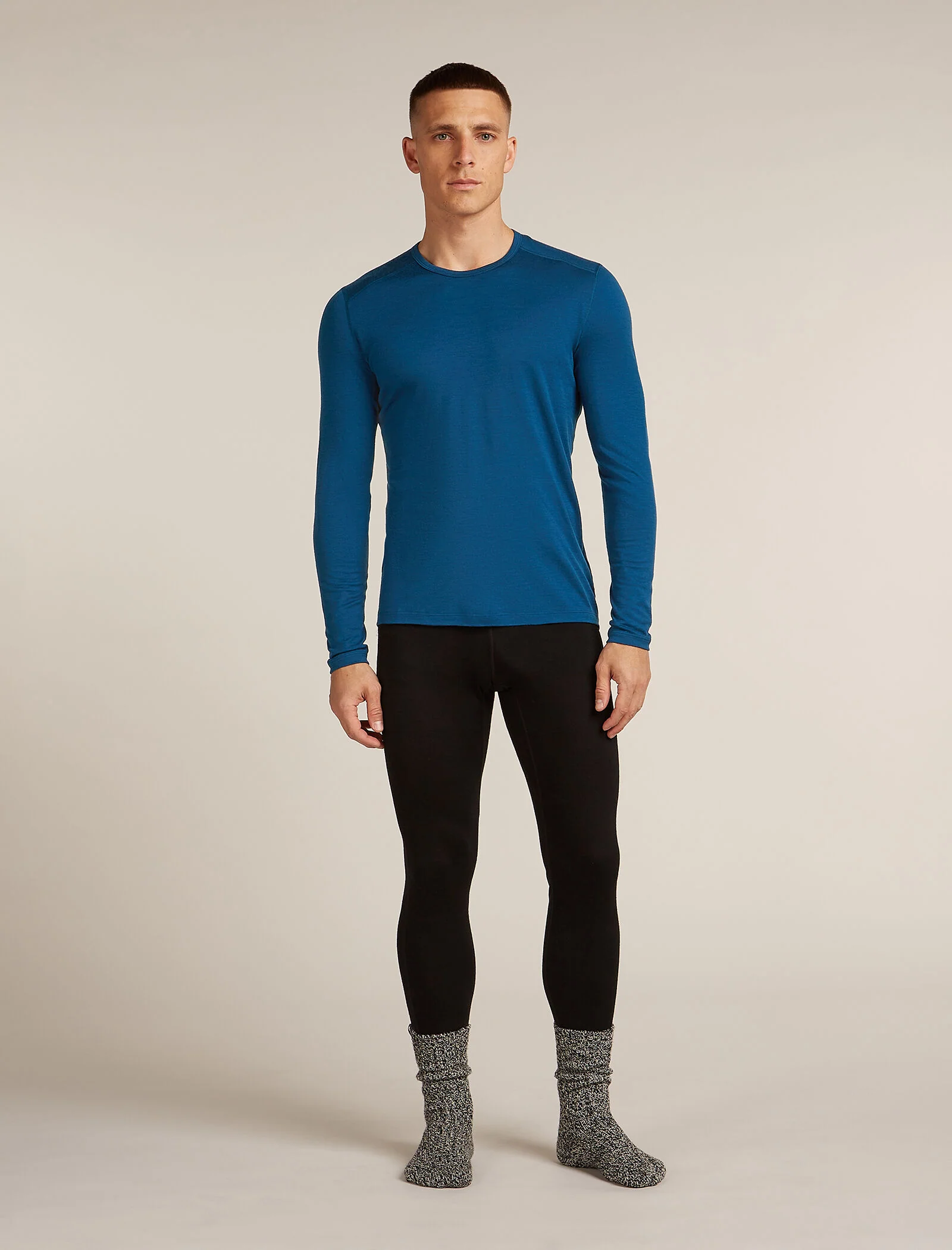 Men's Merino 200 Oasis Long Sleeve Crewe Thermal Top - Image 6
