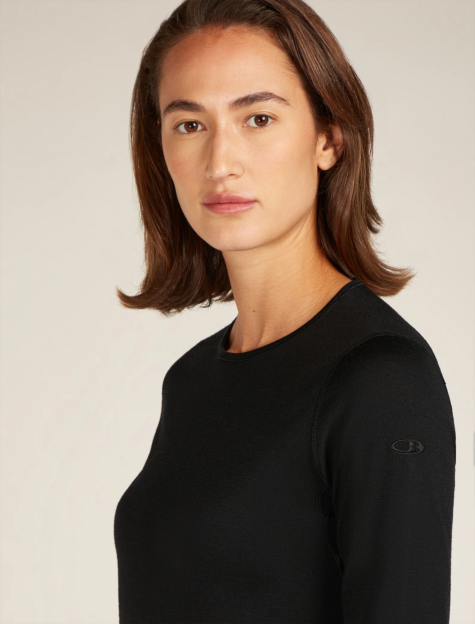 Women's Merino 200 Oasis Long Sleeve Crewe Thermal Top - Image 11