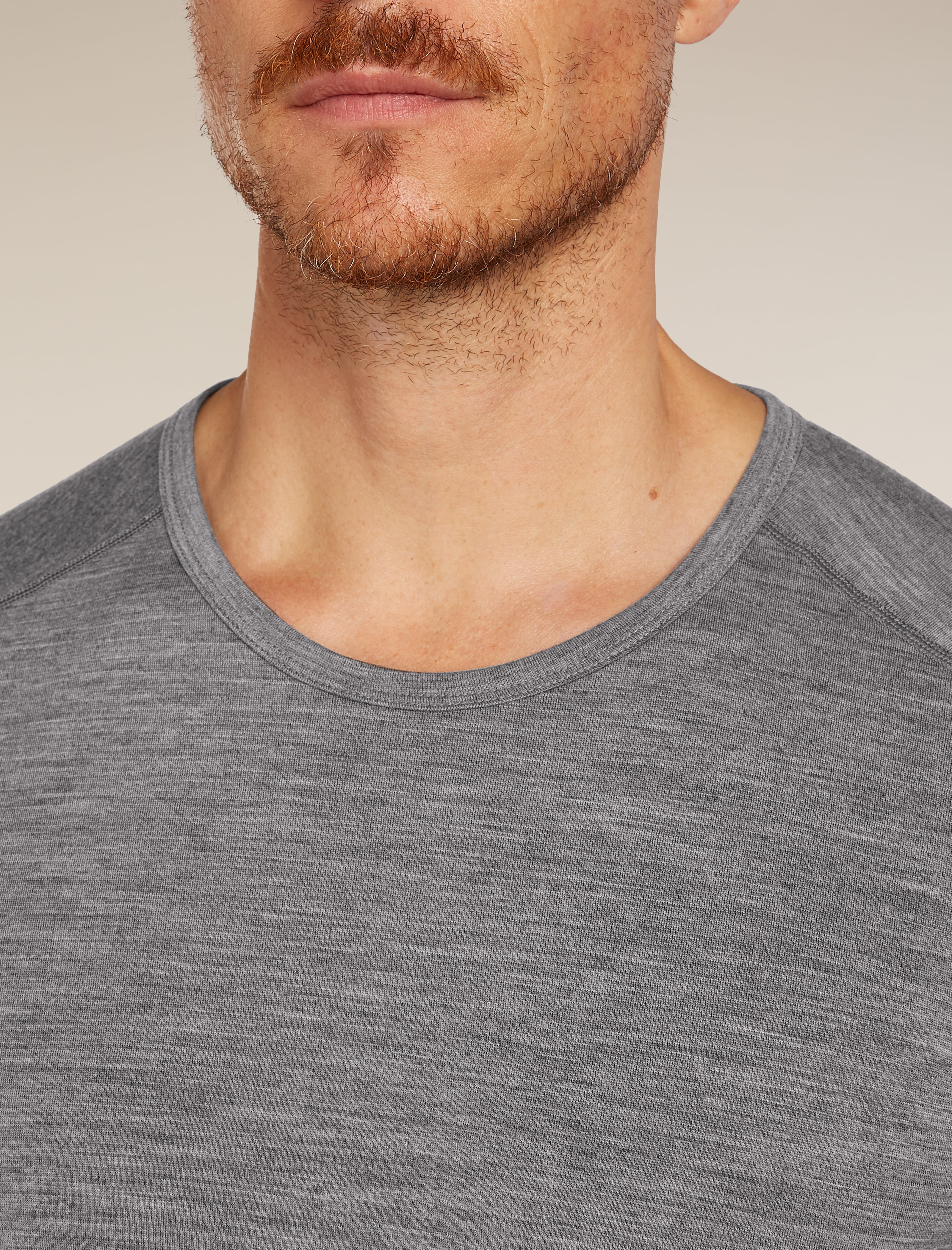 Men's Merino 200 Oasis Short Sleeve Crewe Thermal Top - Image 7
