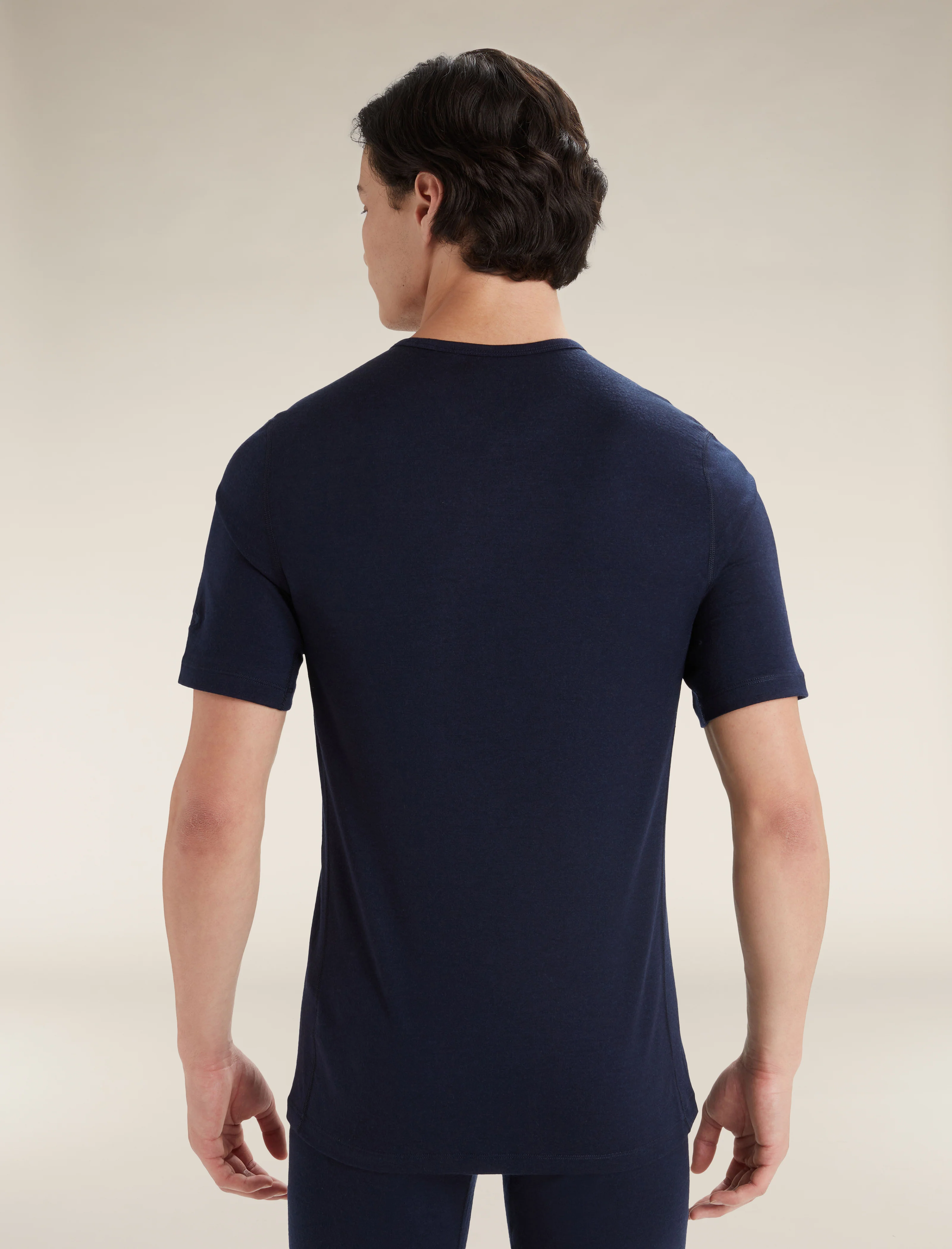 Men's Merino 200 Oasis Short Sleeve Crewe Thermal Top - Image 6