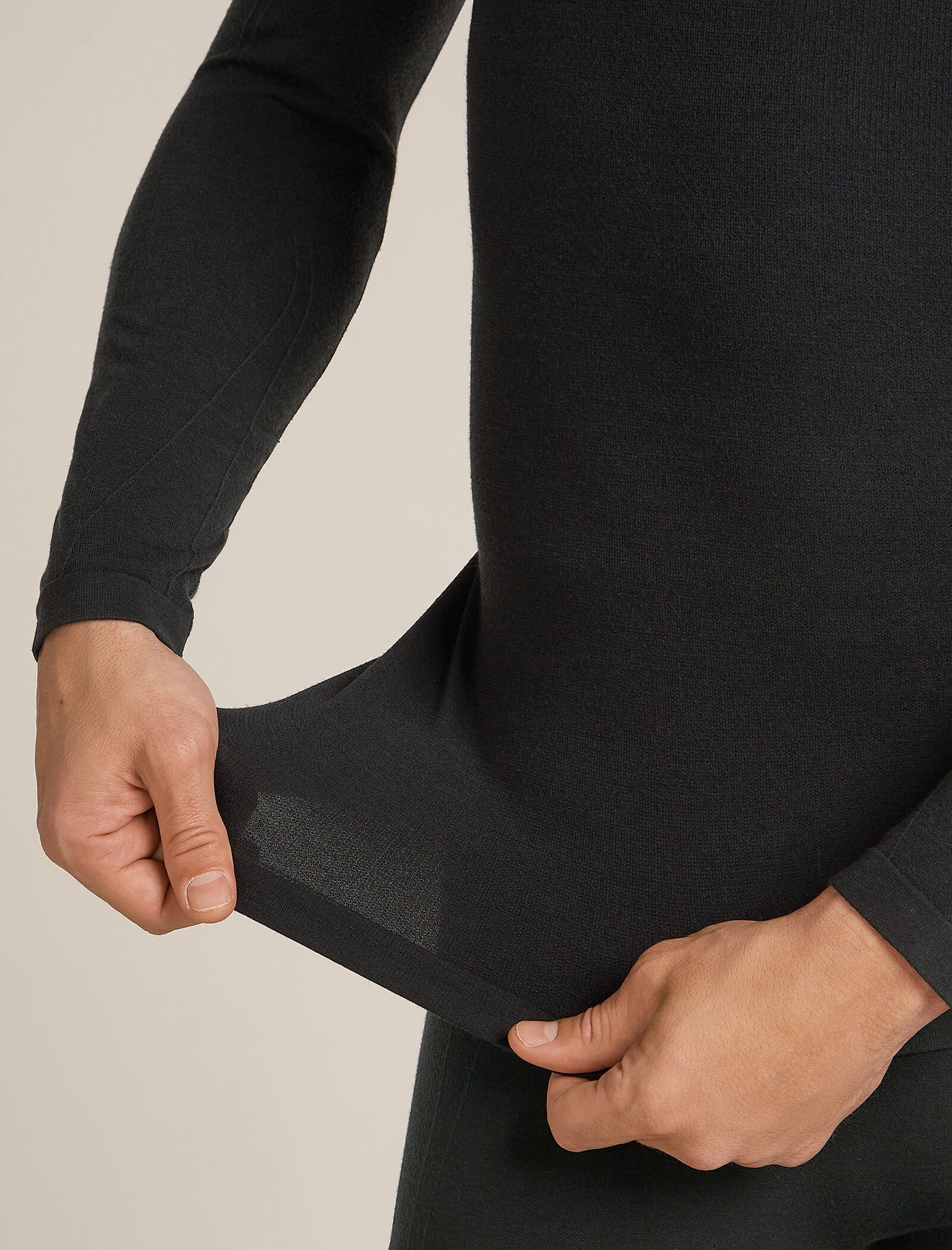 Men's Merino Blend 260 ZoneKnit™ Seamless  Long Sleeve Crewe Thermal Top - Image 6