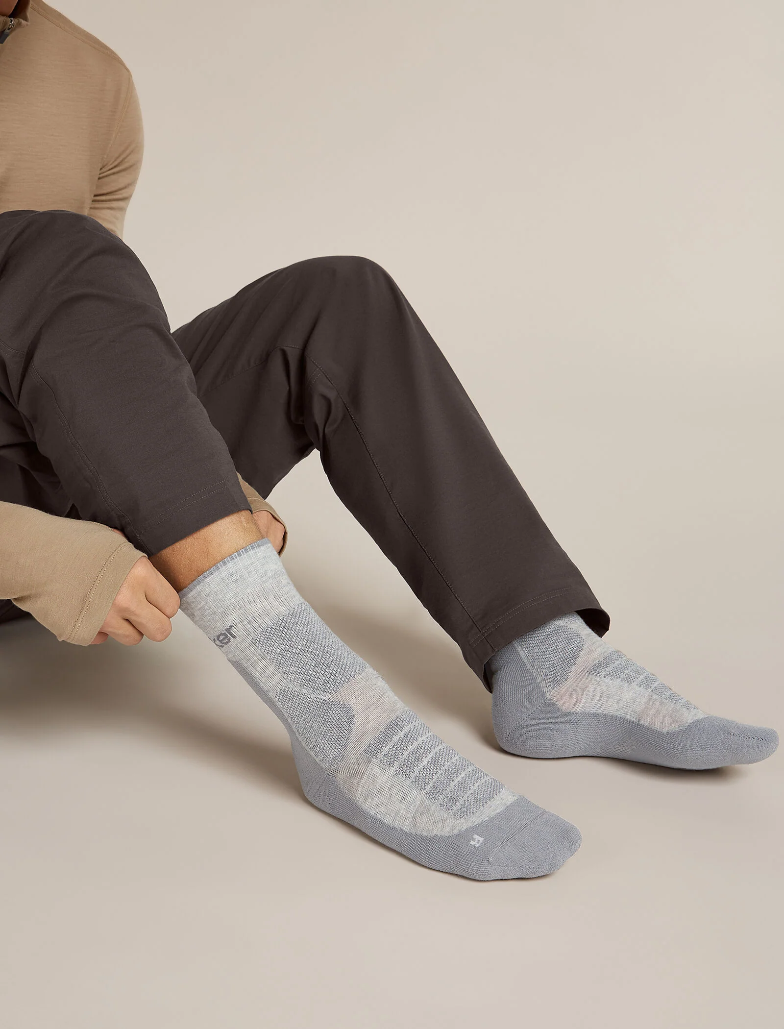 Men's Merino Hike+ Heavy Crew Socks - Image 2