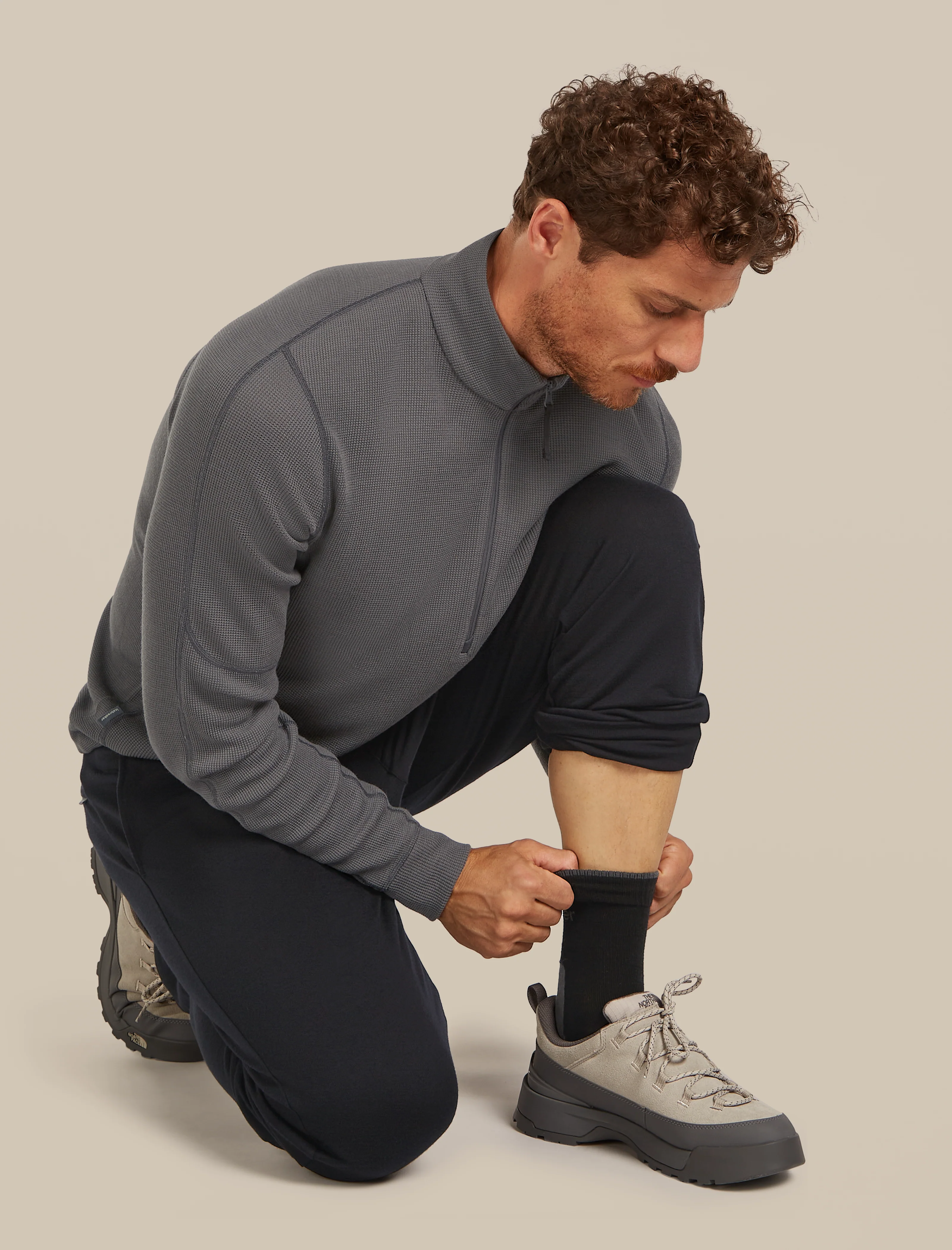 Men's Merino Hike+ Light Crew Socks - Image 3