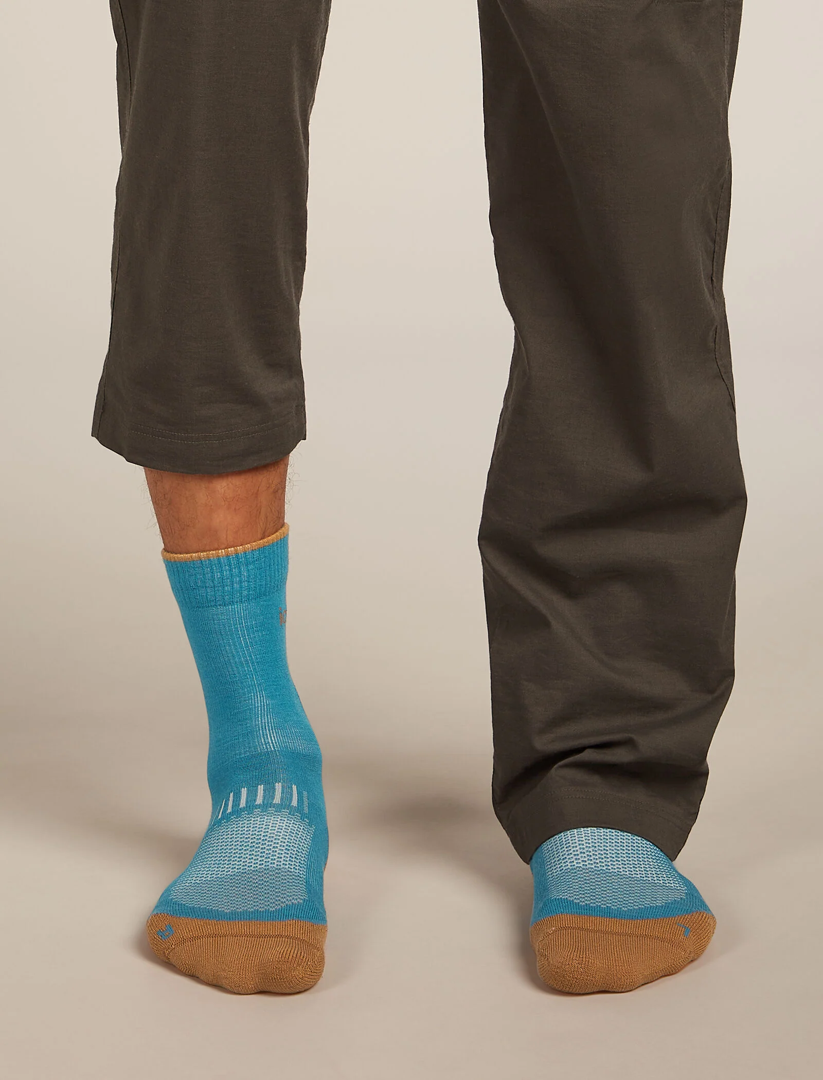 Men's Merino Hike+ Light Crew Socks - Image 3