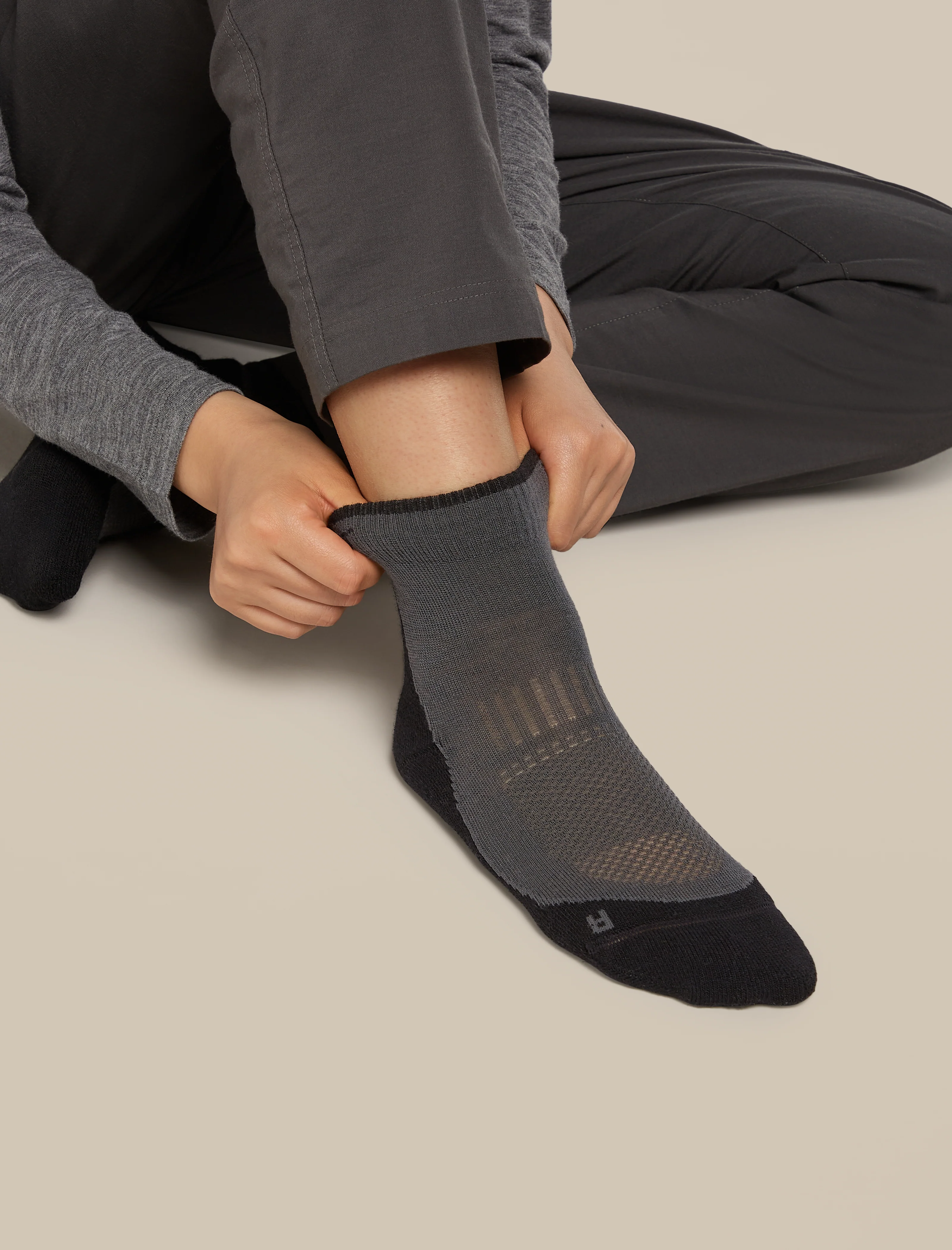 Women's Merino Hike+ Light Mini Socks - Image 2