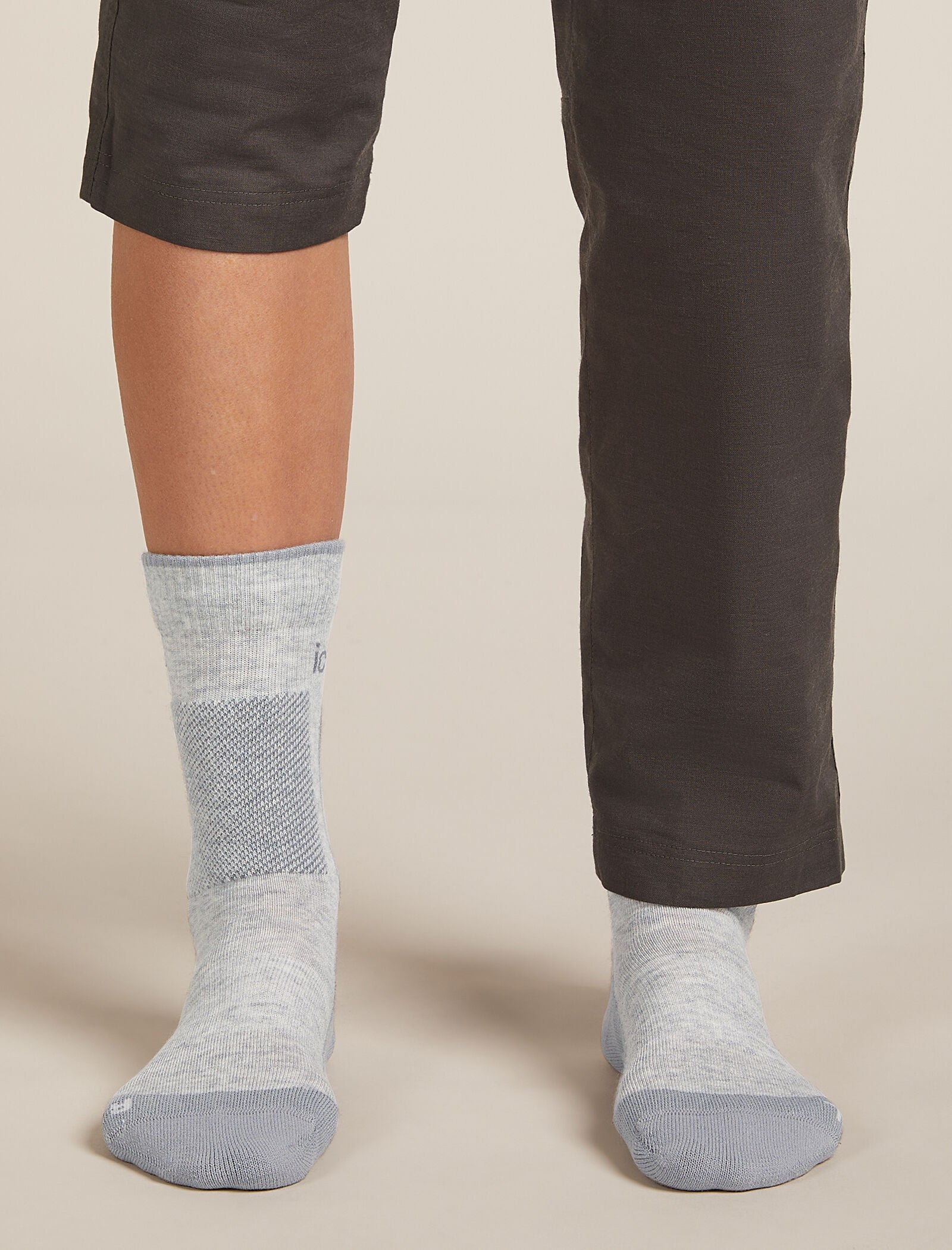 Women's Merino Hike+ Medium Crew Socks - Image 3