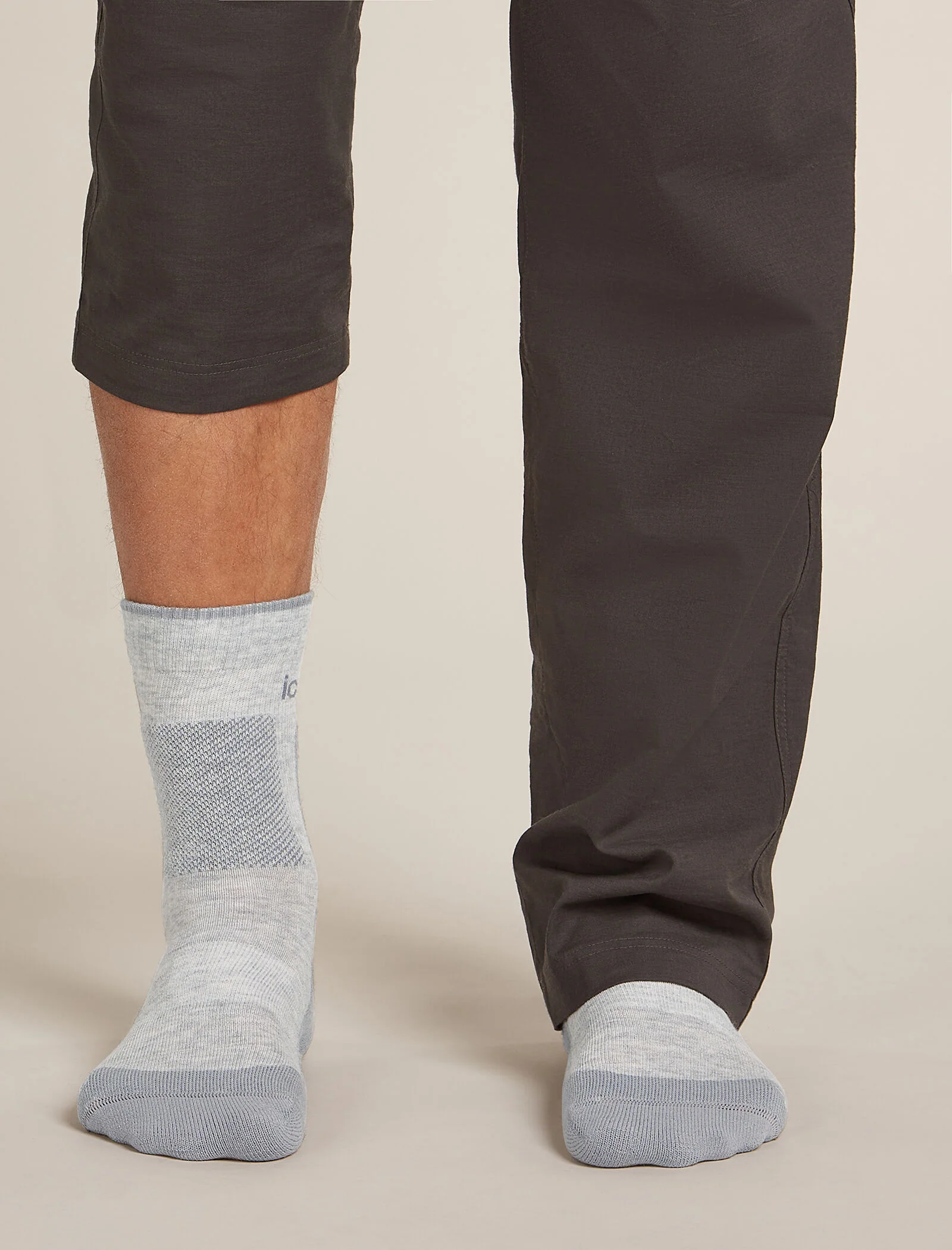 Men's Merino Hike+ Medium Crew Socks - Image 3