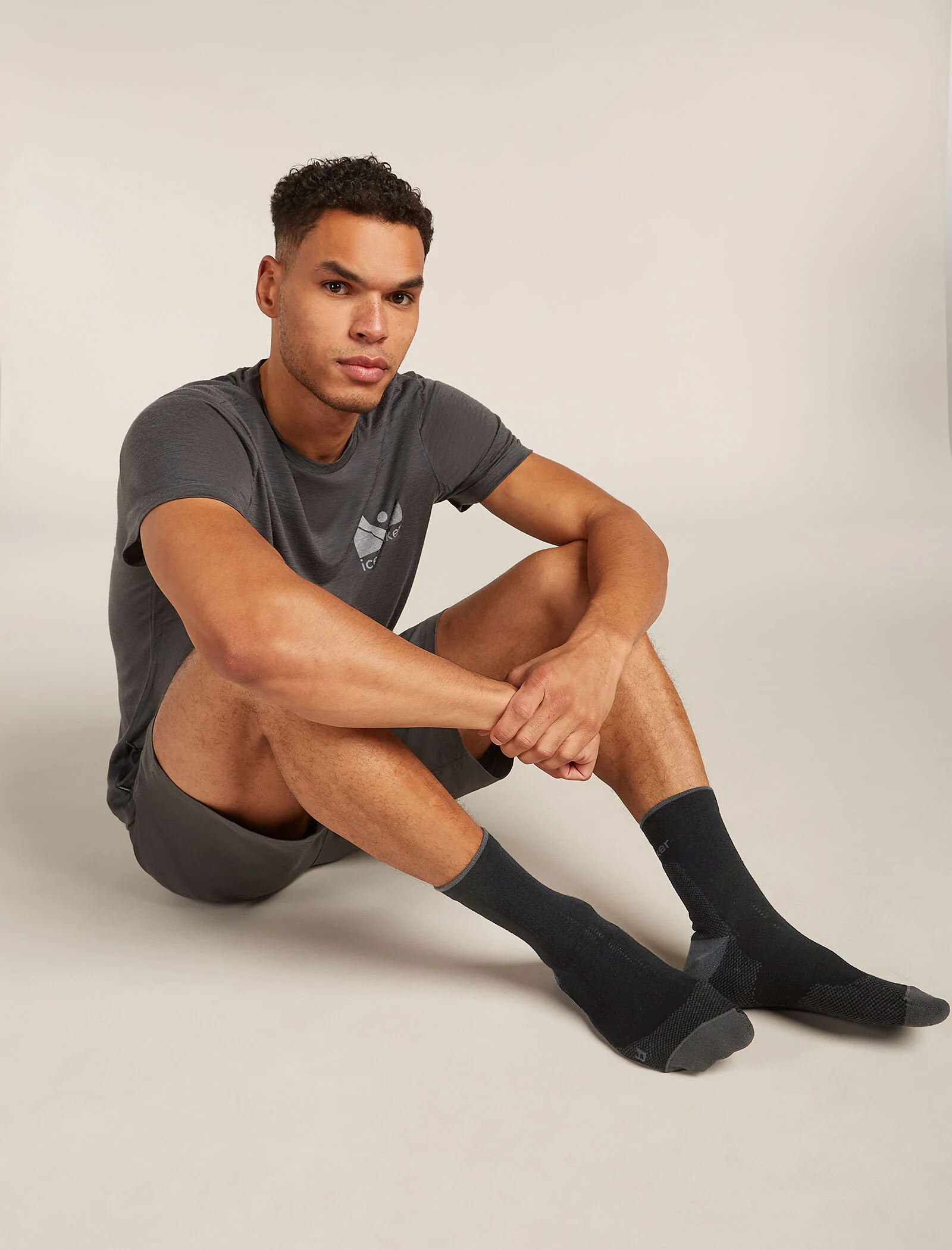Men's Merino Hike+ Ultralight Socks Quarter - Image 2