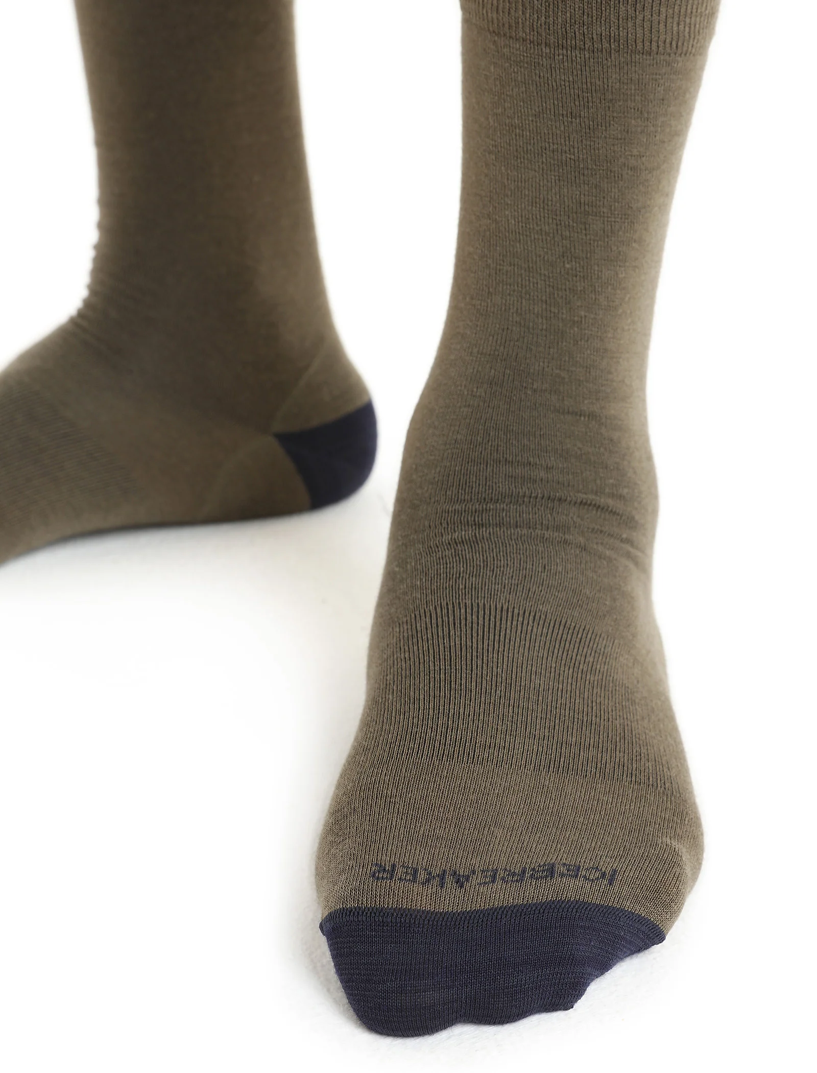 Men's Merino Lifestyle Fine Gauge Crew Socks - Image 3