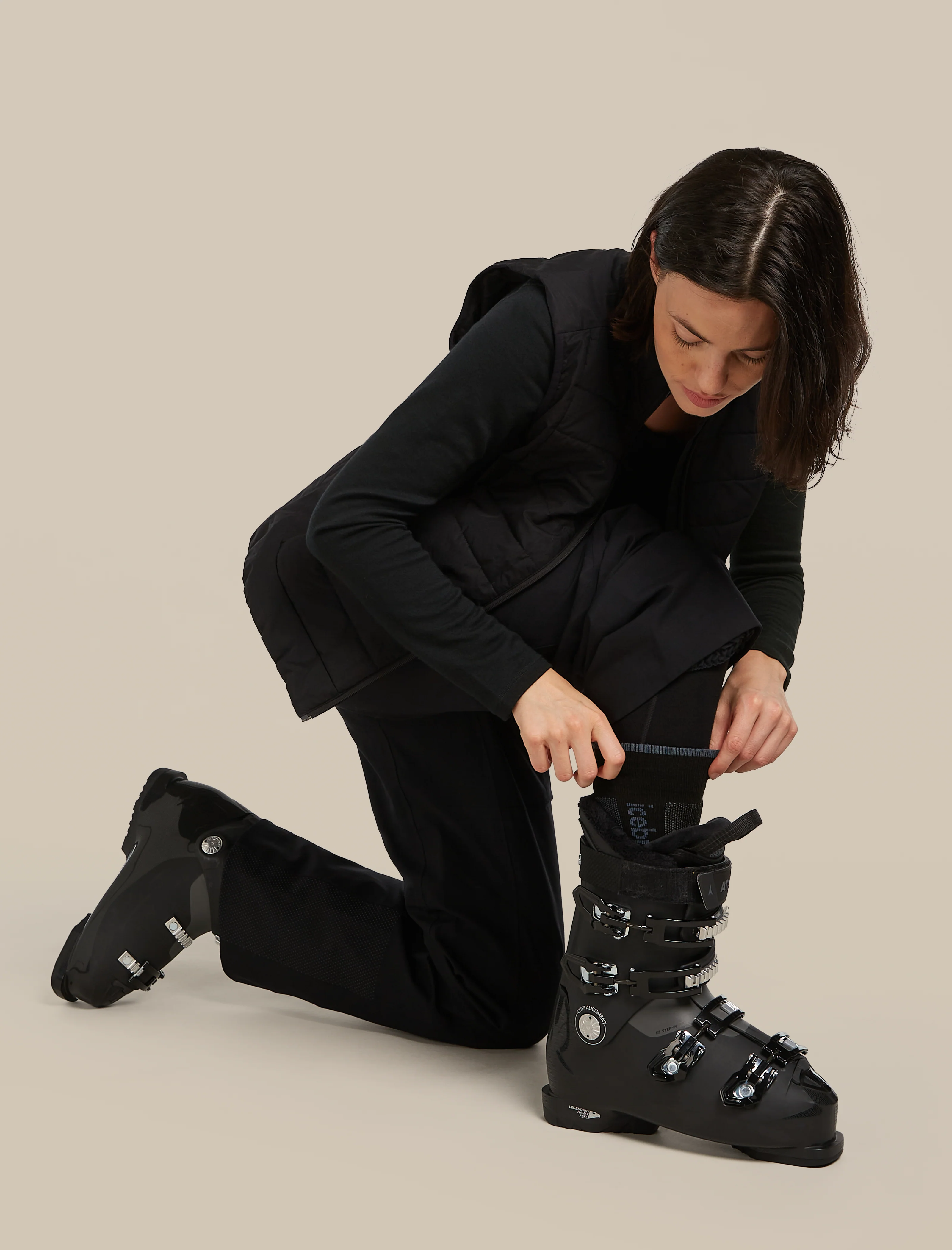 Women's Merino Ski+ Medium Over The Calf Socks - Image 3