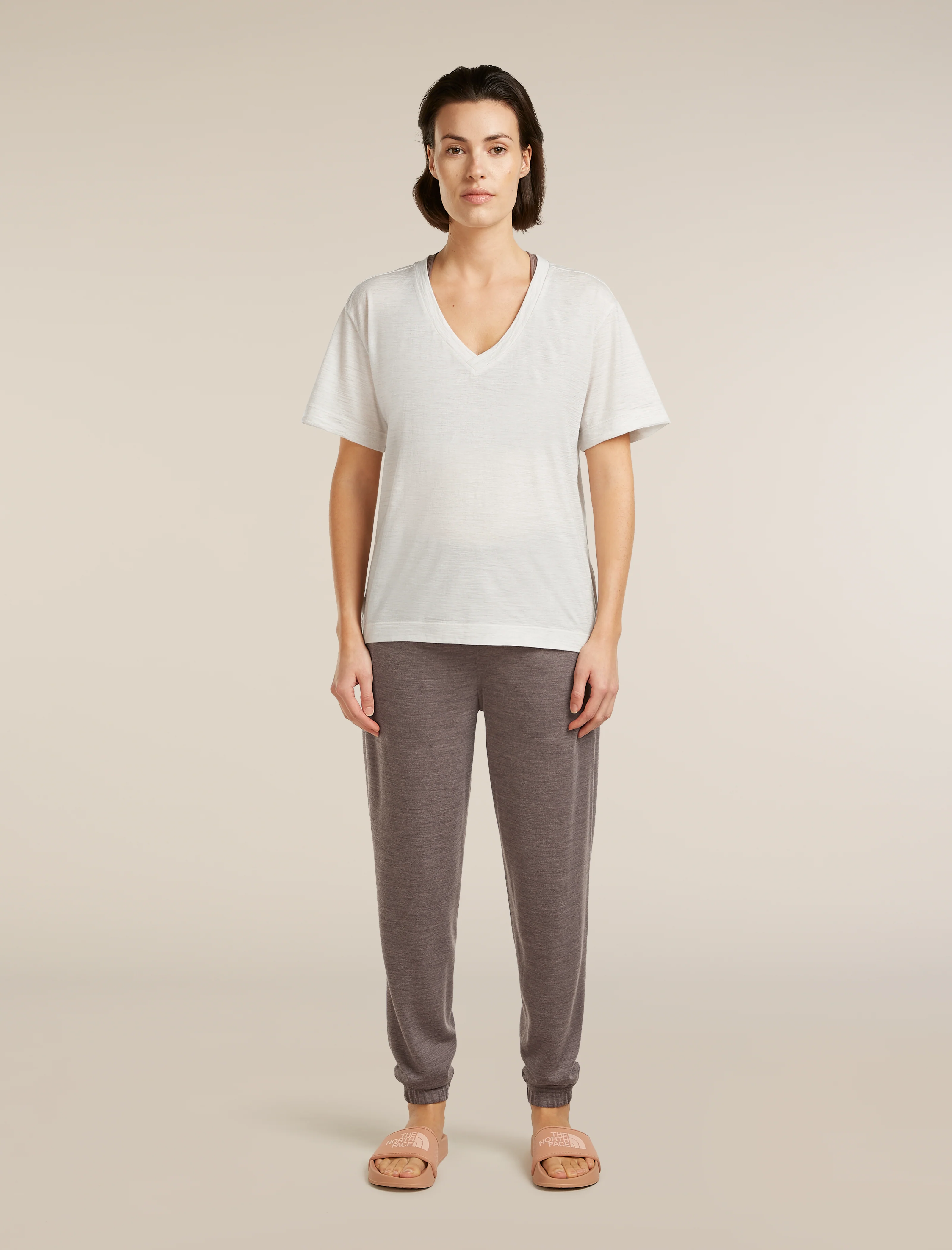 Women's Merino 150 Tech Lite Short Sleeve Relaxed V Neck Tee - Image 3