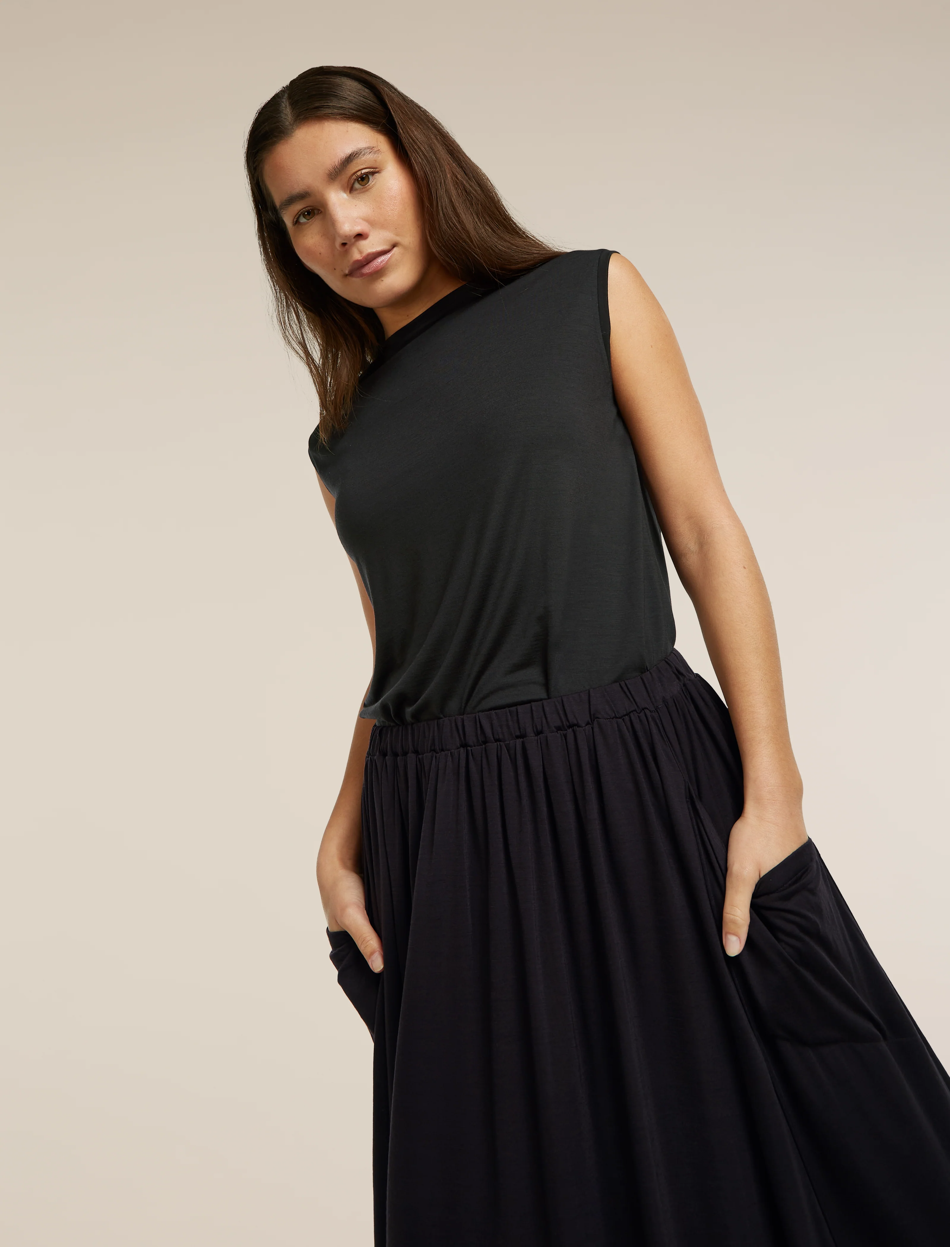 Women's Merino Blend 125 Cool-Lite™ Skirt - Image 13