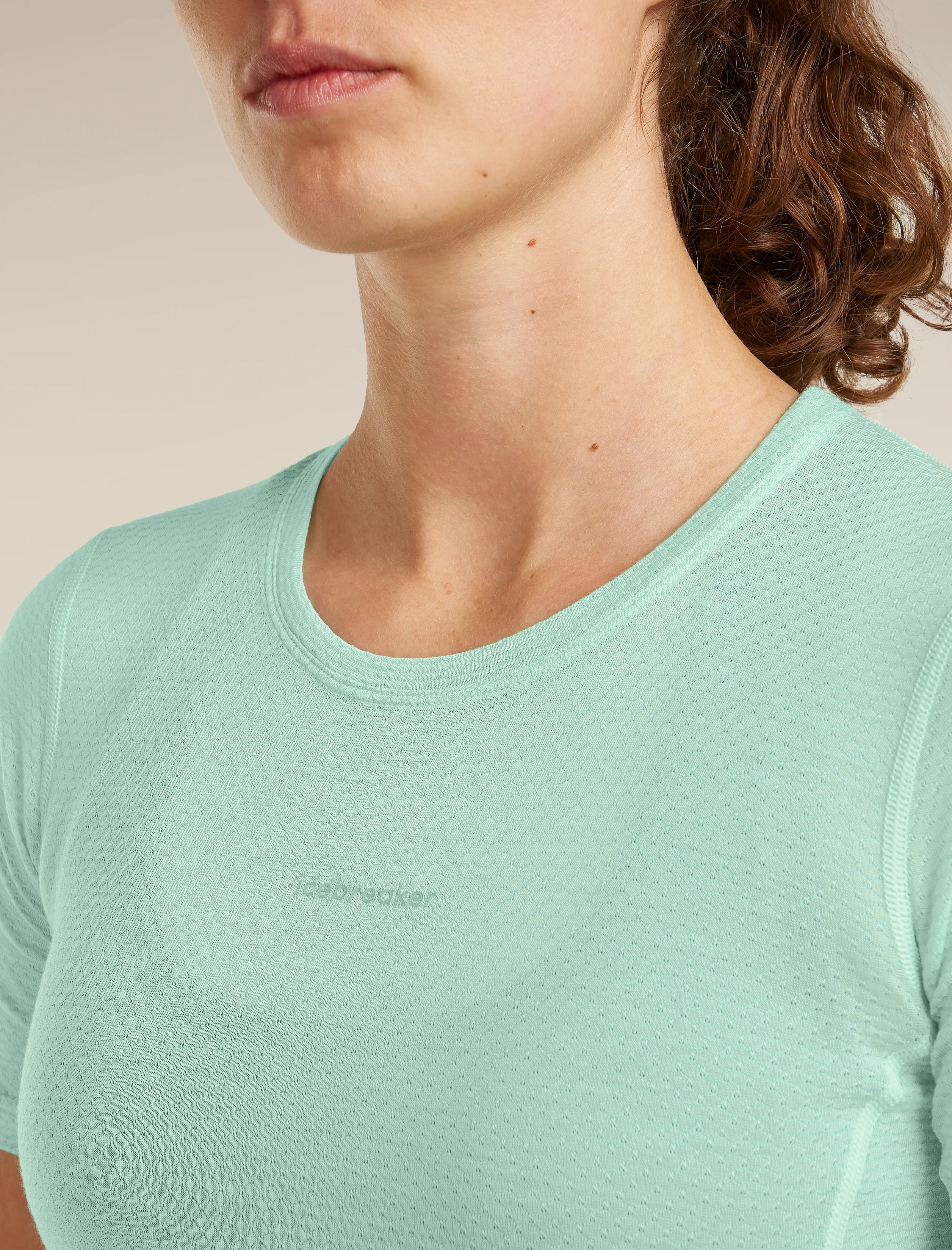 Women's Merino Blend 75 Cool-Lite™ Featherlight™ Short Sleeve Crewe - Image 7
