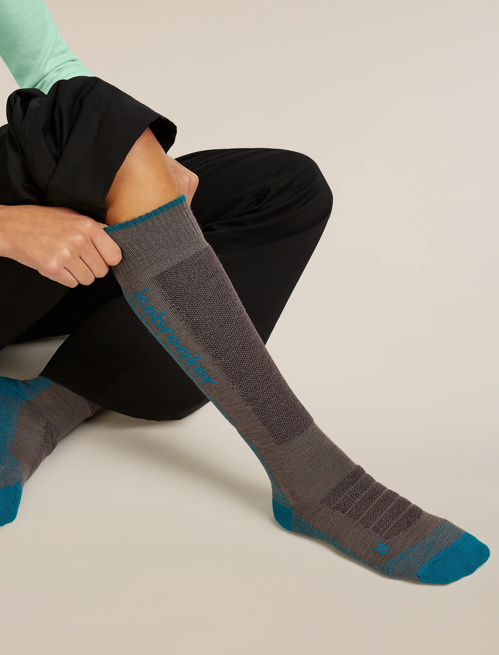 Women's Merino Blend Ski+ Medium Over The Calf Socks