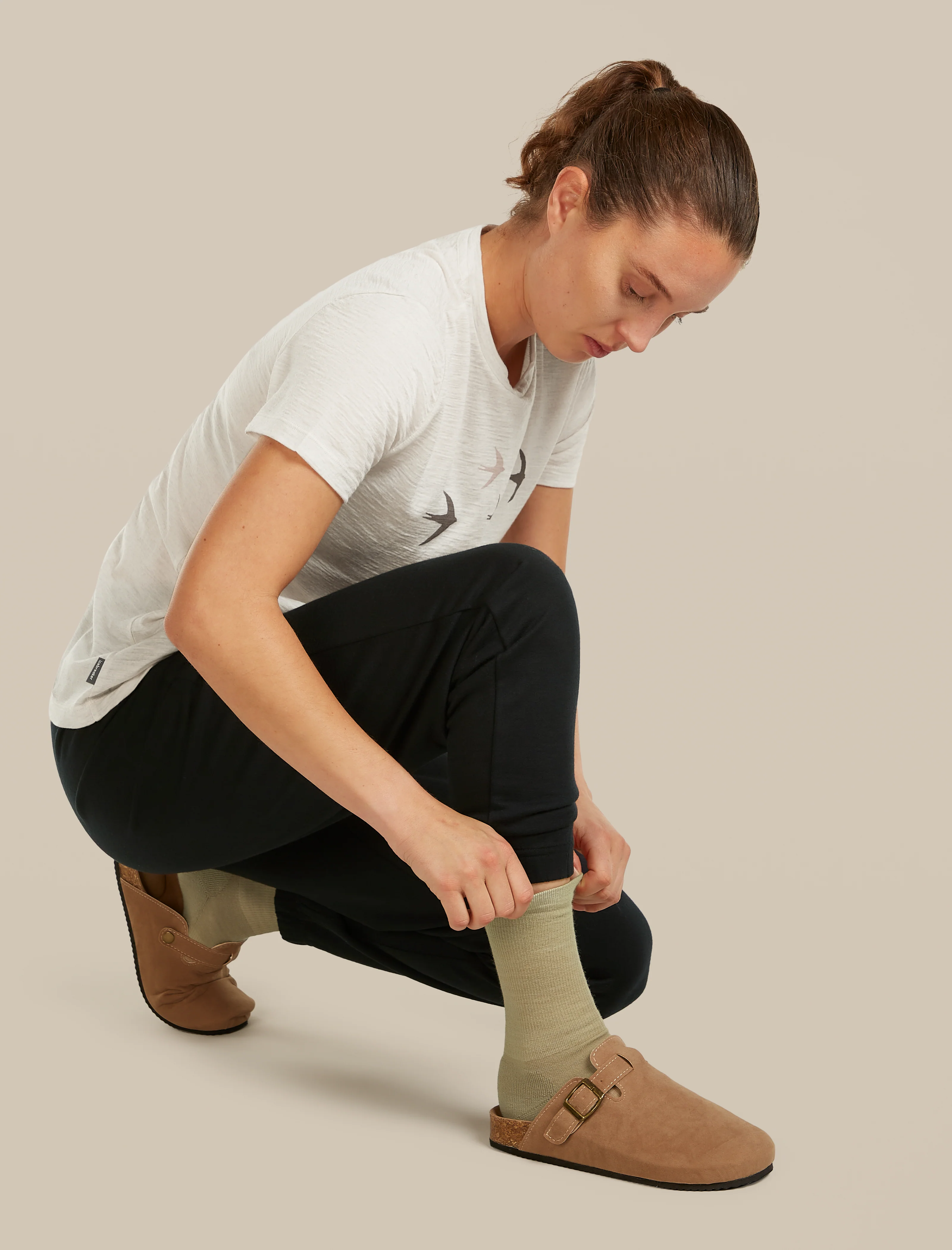 Women's Merino Lifestyle Light Crew Socks - Image 4